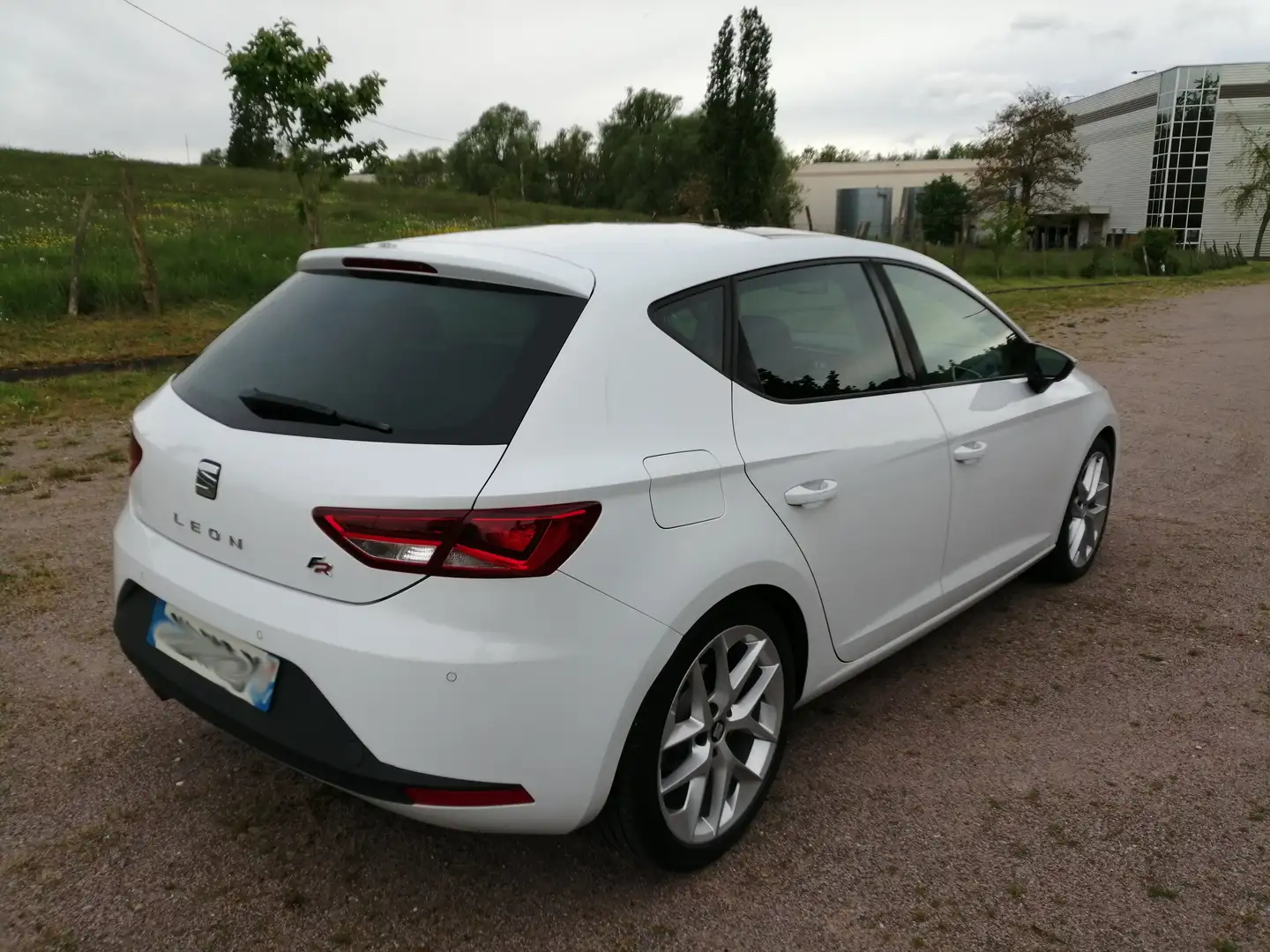 SEAT Leon Leon 1.8 TFSI 180 Start/Stop FR - 2