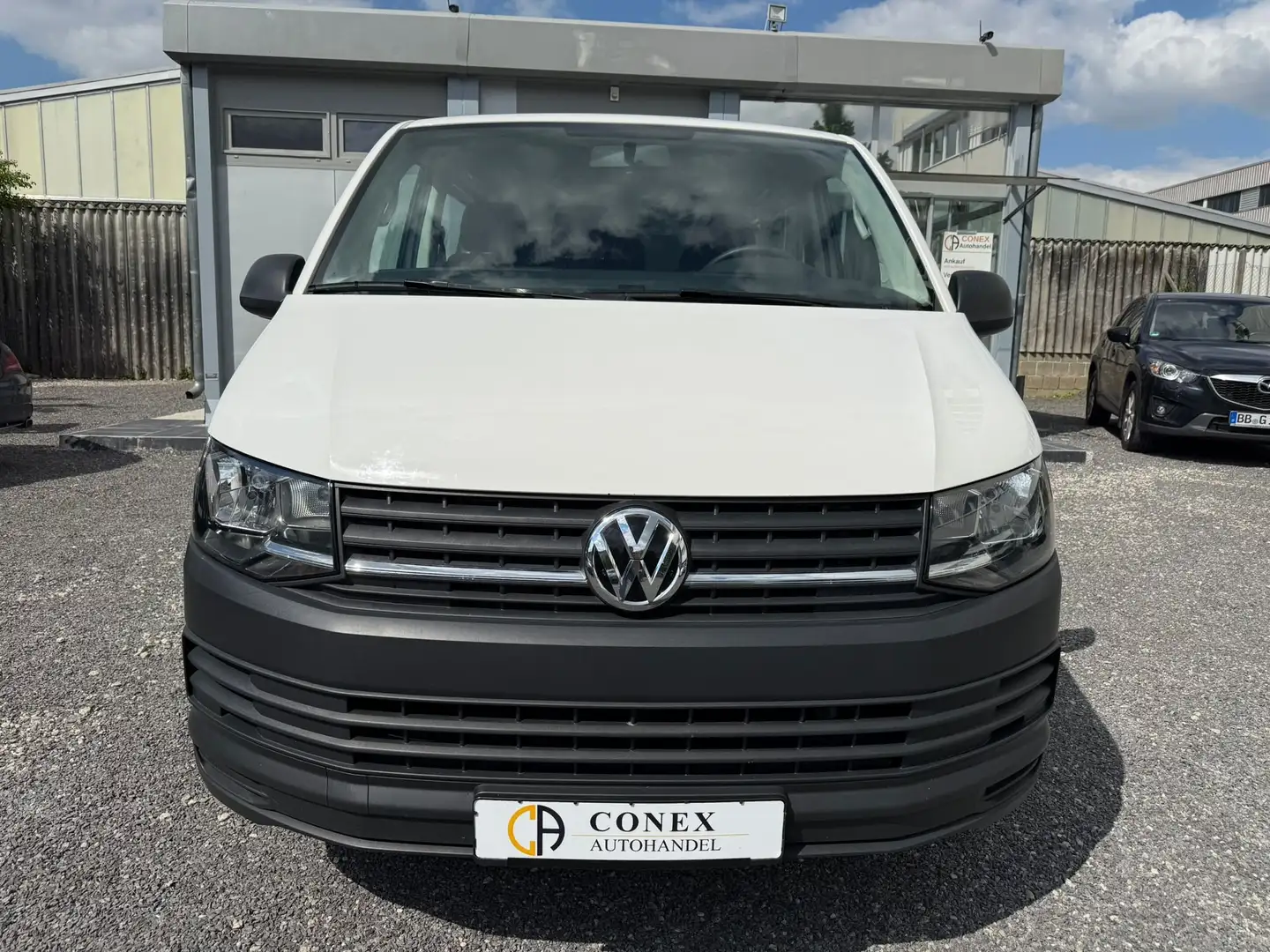 Volkswagen T6 Kombi T6 Kombi 2.0 Lang 9-SITZE *KLIMA*PDC*AHK*1-HD* Bílá - 2