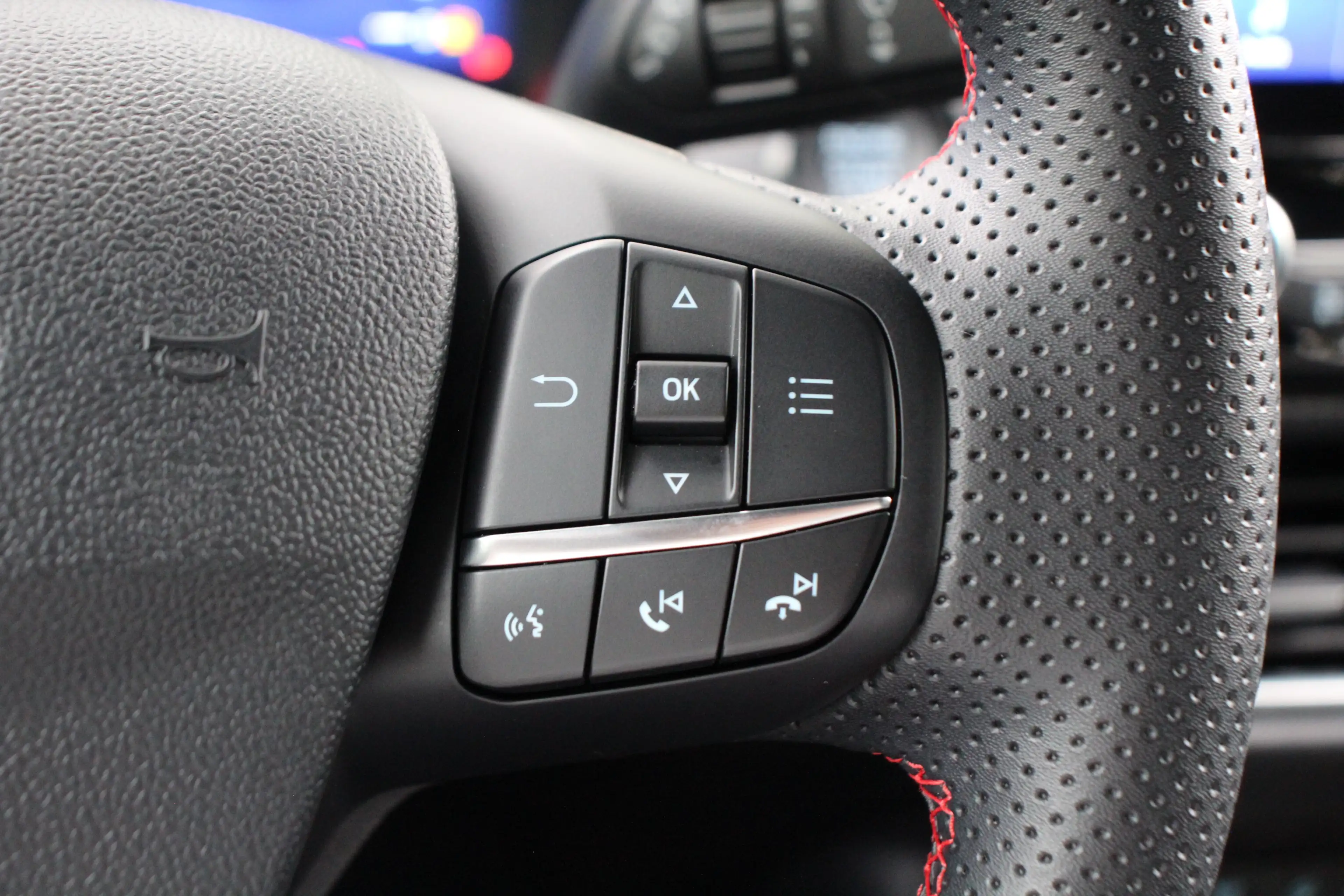 Ford Puma 1.0 EcoBoost Hybrid ST-Line X 155PK | ZWART DAK | — photo 15