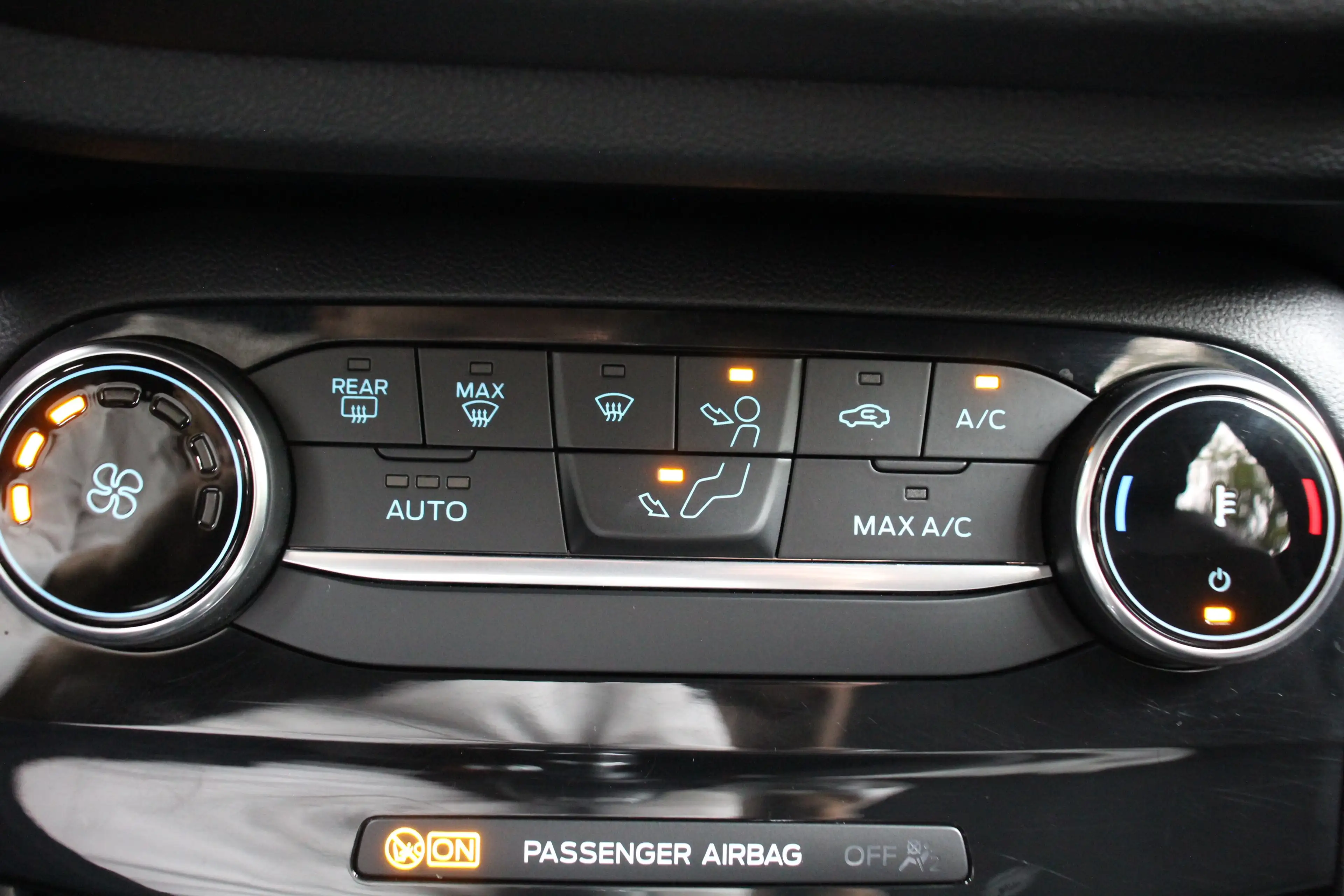 Ford Puma 1.0 EcoBoost Hybrid ST-Line X 155PK | ZWART DAK | — photo 20
