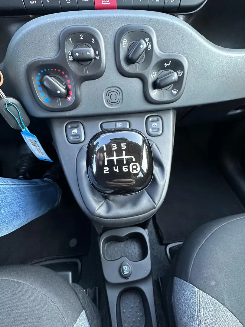 Fiat Panda Panda 1.0 firefly hybrid City Life s Nero - 2