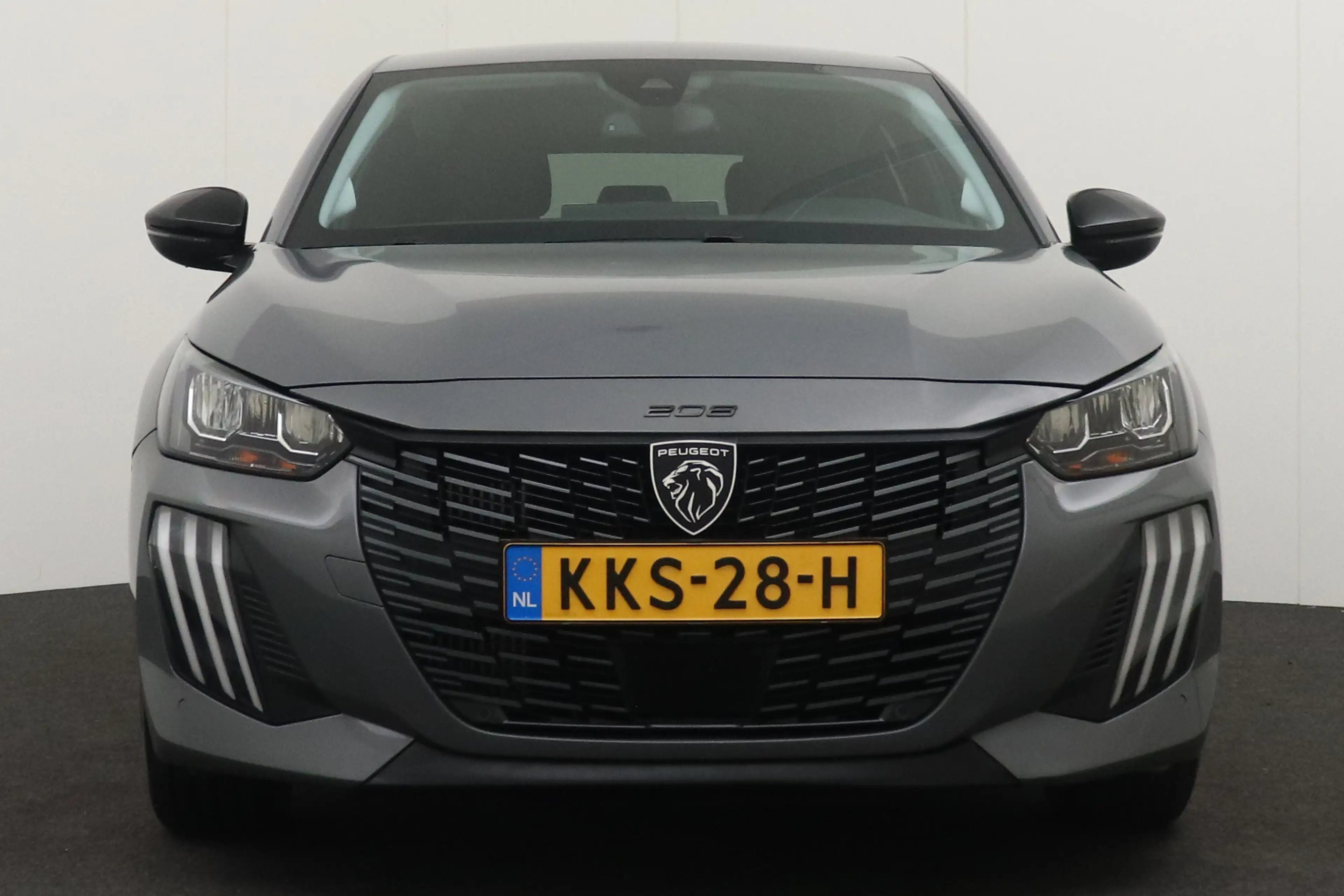 Peugeot 208 1.2T 101 PK Allure Half-Leder Carplay DAB Privacy — photo 3