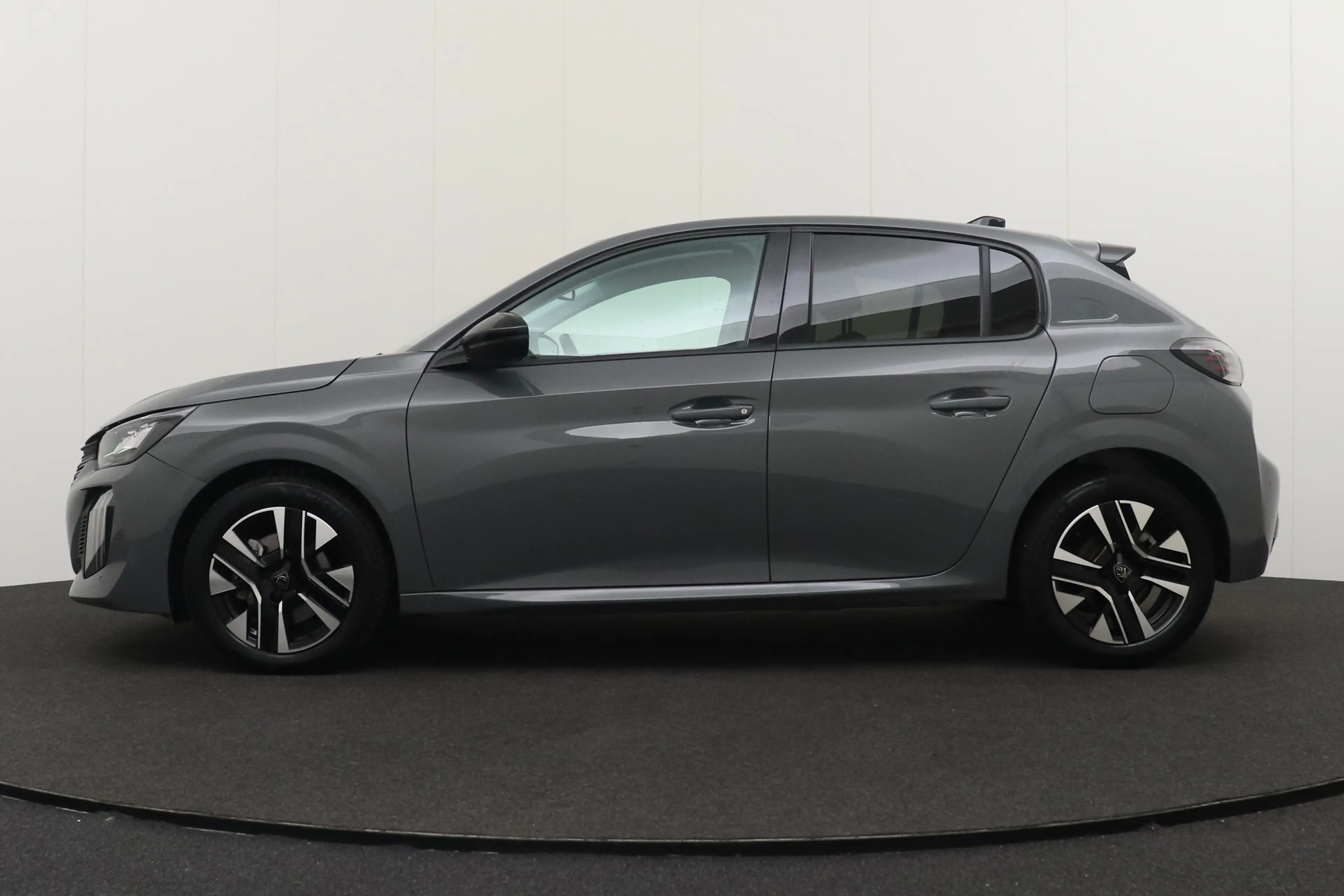 Peugeot 208 1.2T 101 PK Allure Half-Leder Carplay DAB Privacy — photo 5