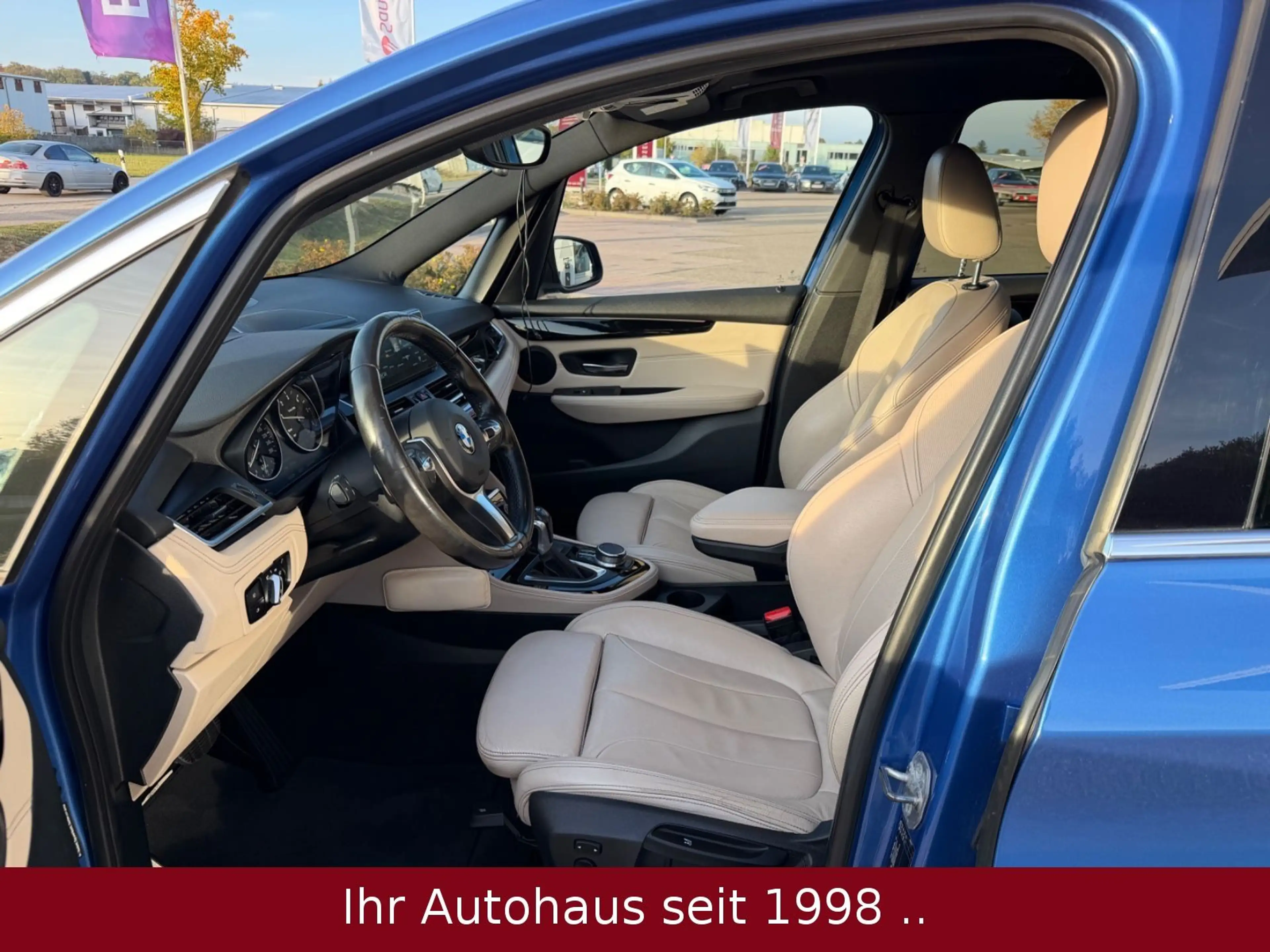 BMW 218 xDrive 7-Sitzer M-Paket *PANO* — photo 12