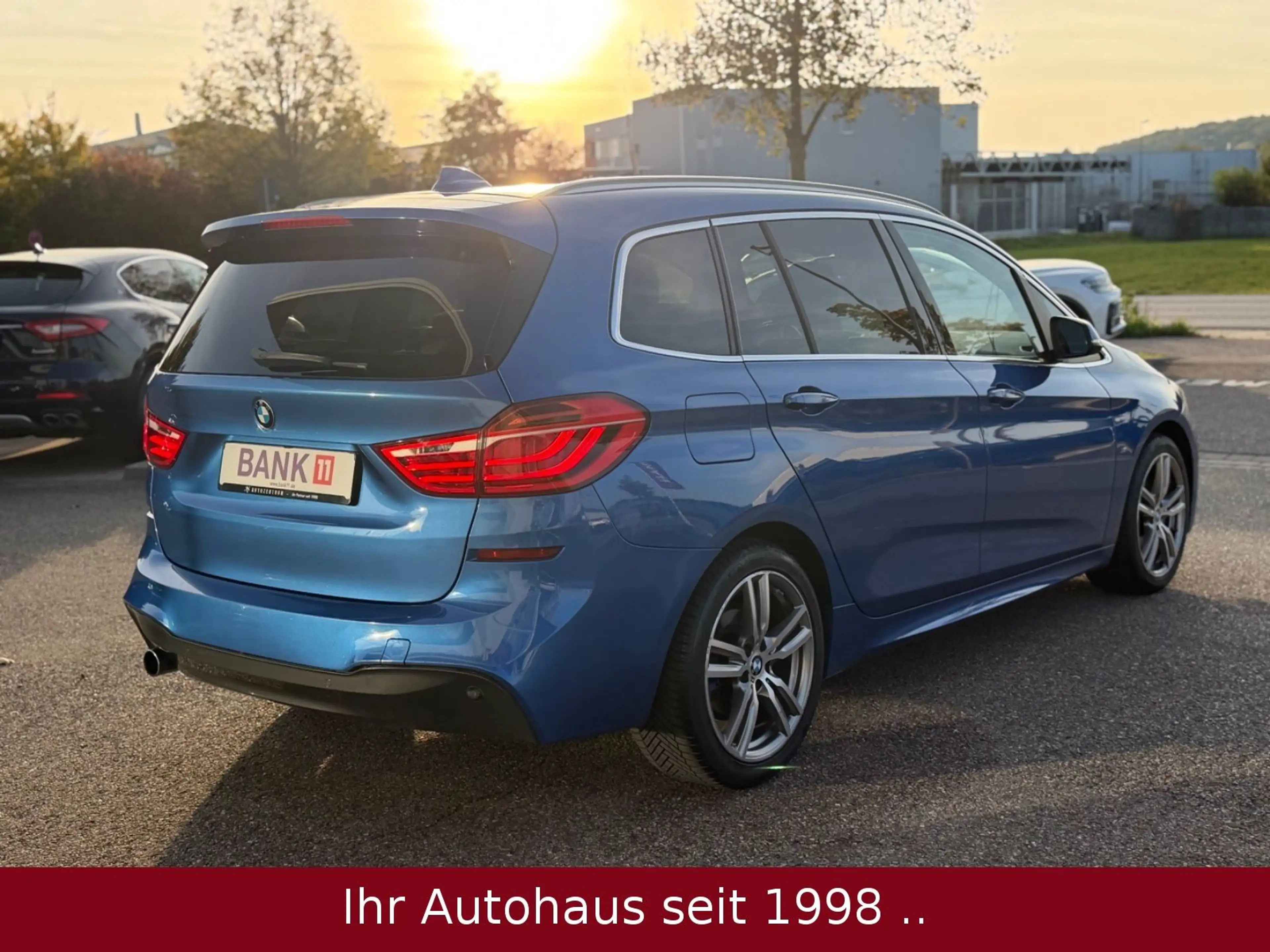 BMW 218 xDrive 7-Sitzer M-Paket *PANO* — photo 8