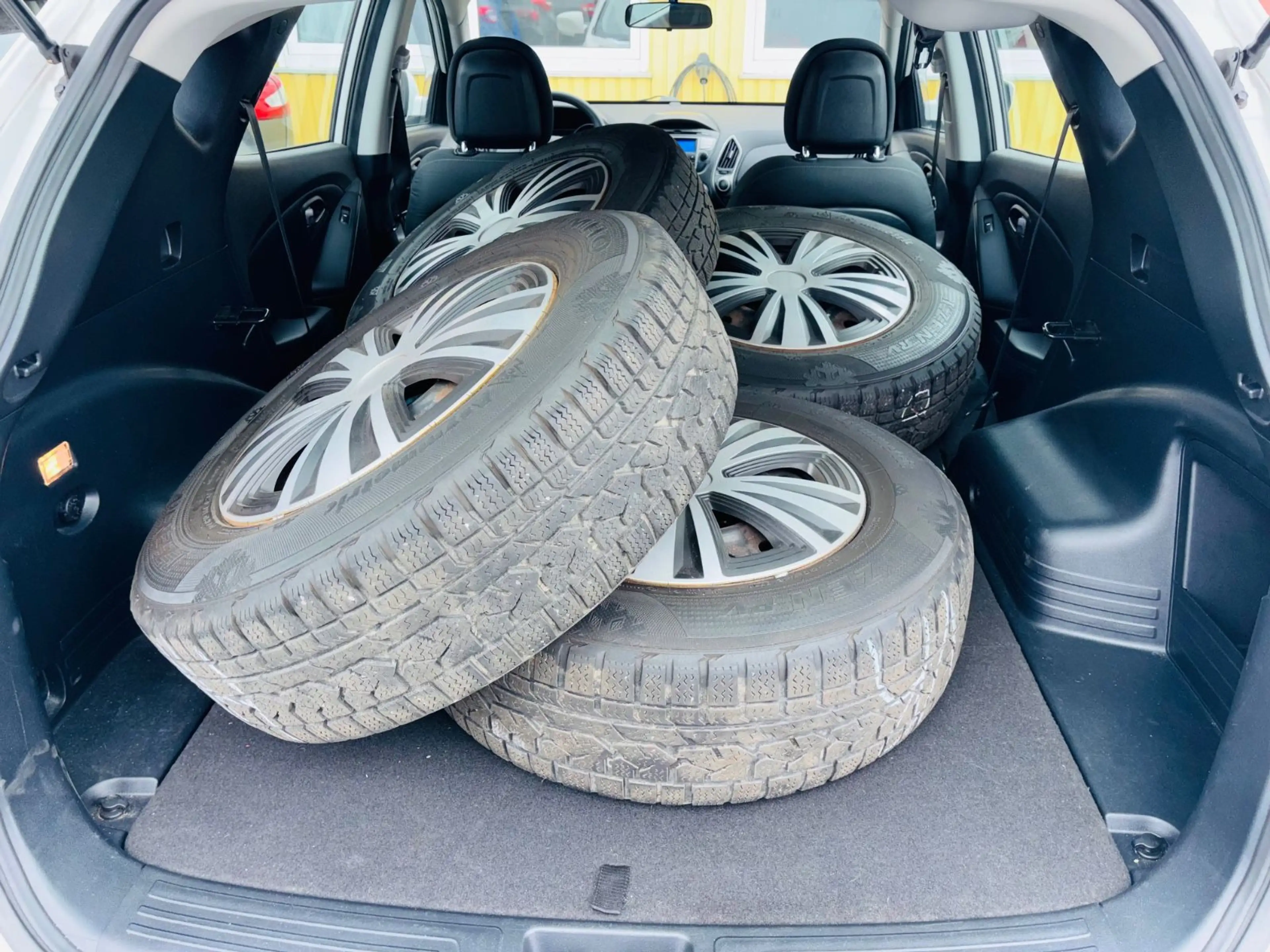 Hyundai iX35 Tucson 1.7 CRDi 8xbereift, 2-Hand, TÜV-NEU — photo 15