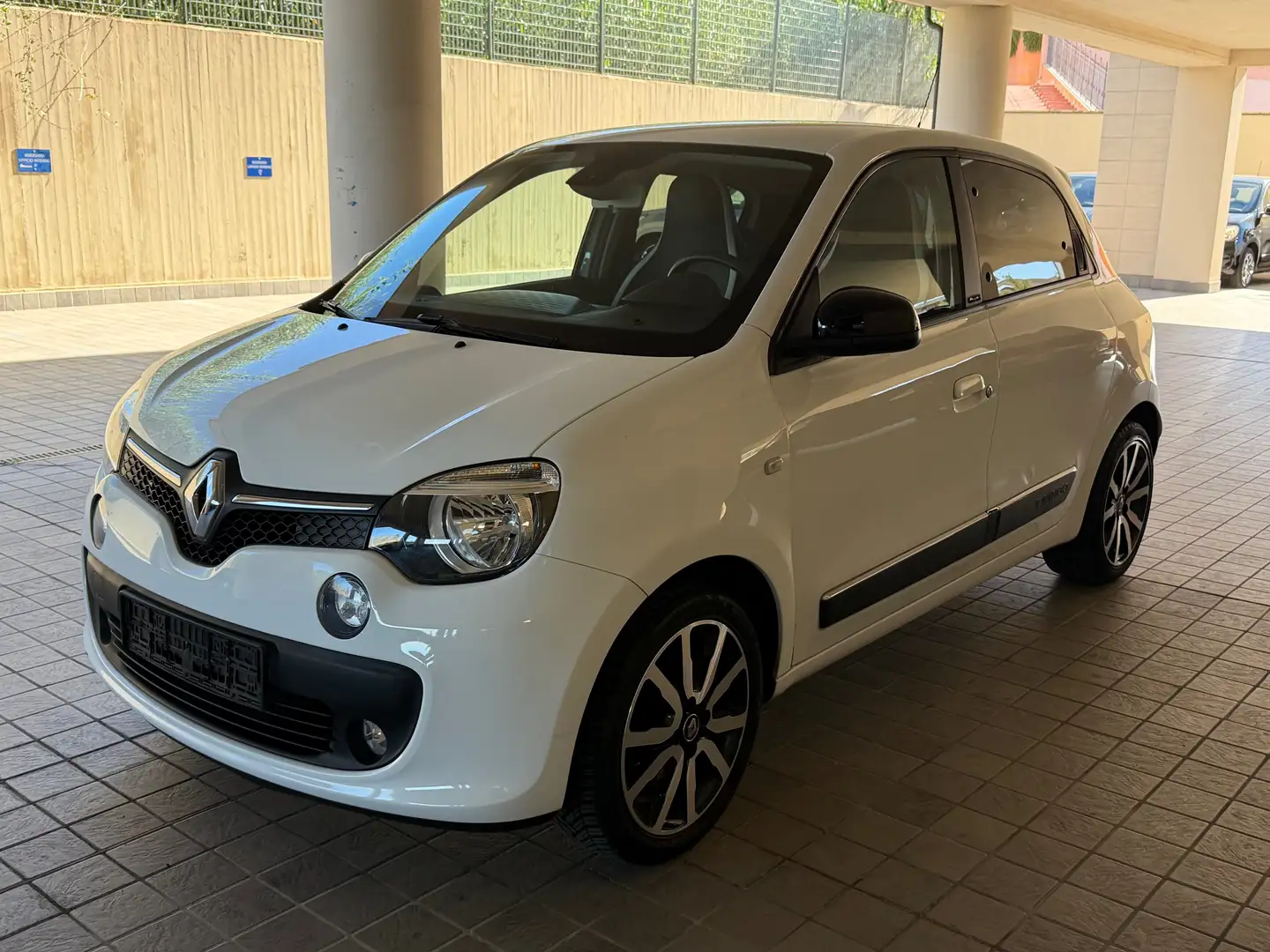 Renault Twingo 0.9 90 CV AUTOMATICO NEOP. COSMIC PELLE CERCHI 16 Blanc - 1
