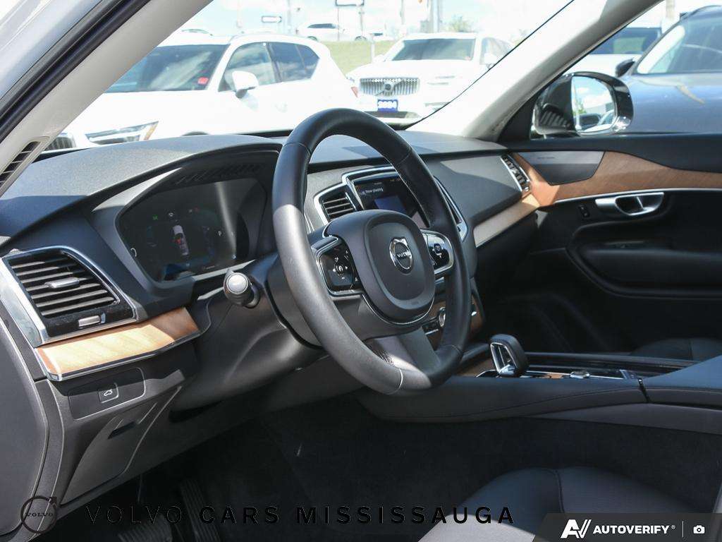 2023 Volvo XC90 thumb 13