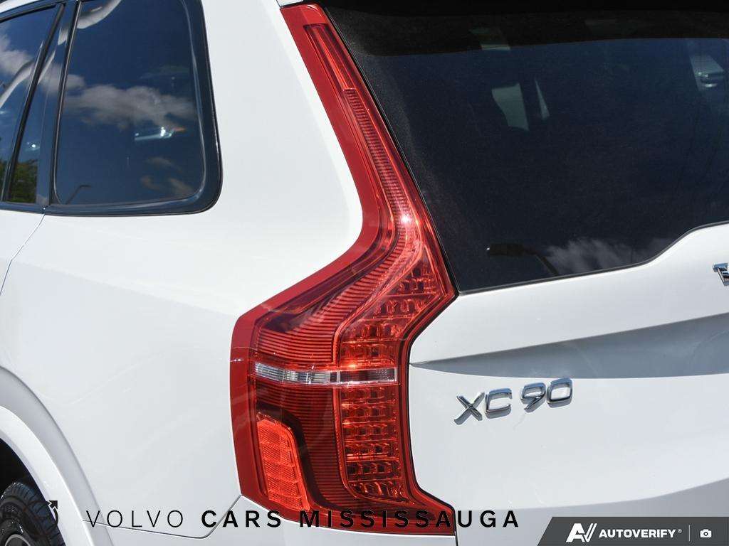 2023 Volvo XC90 thumb 12