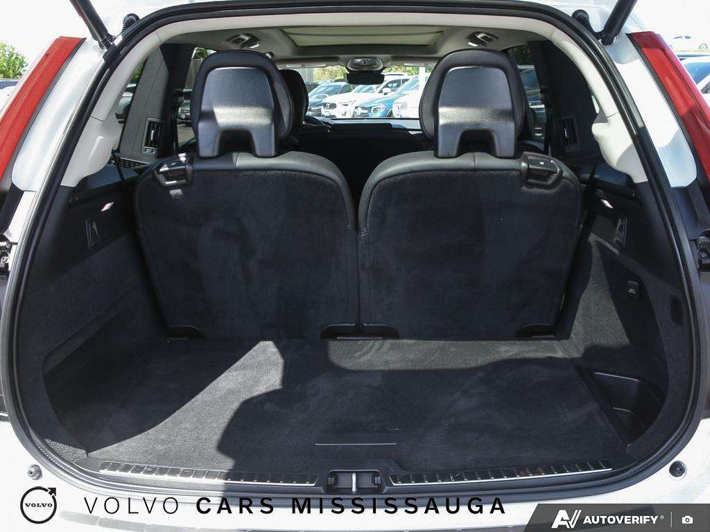2023 Volvo XC90 thumb 11