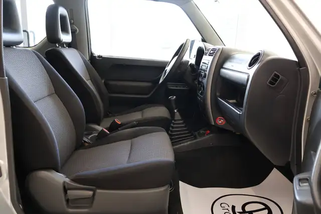 Suzuki Jimny view 9