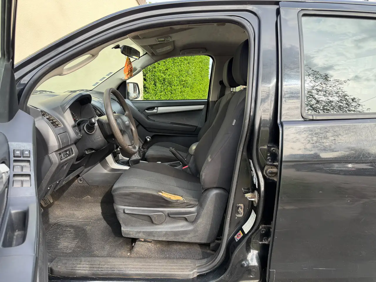 Isuzu D-Max 2.5 Lichte vracht — foto 5