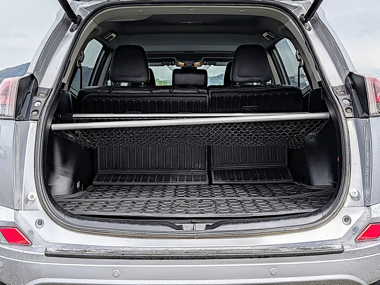 Toyota RAV 4 снимка Toyota RAV 4
