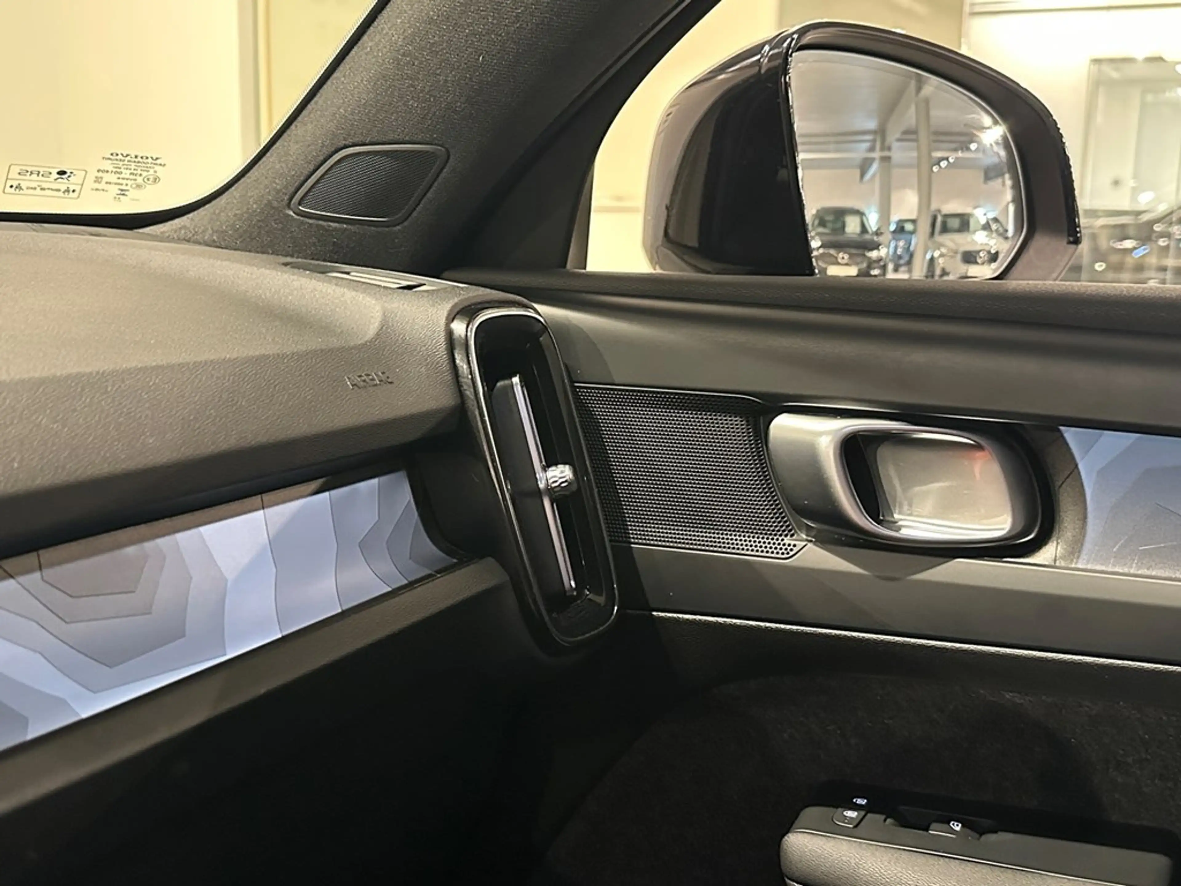 Volvo EC40 Recharge Extended Range + electr trekhaak — photo 7