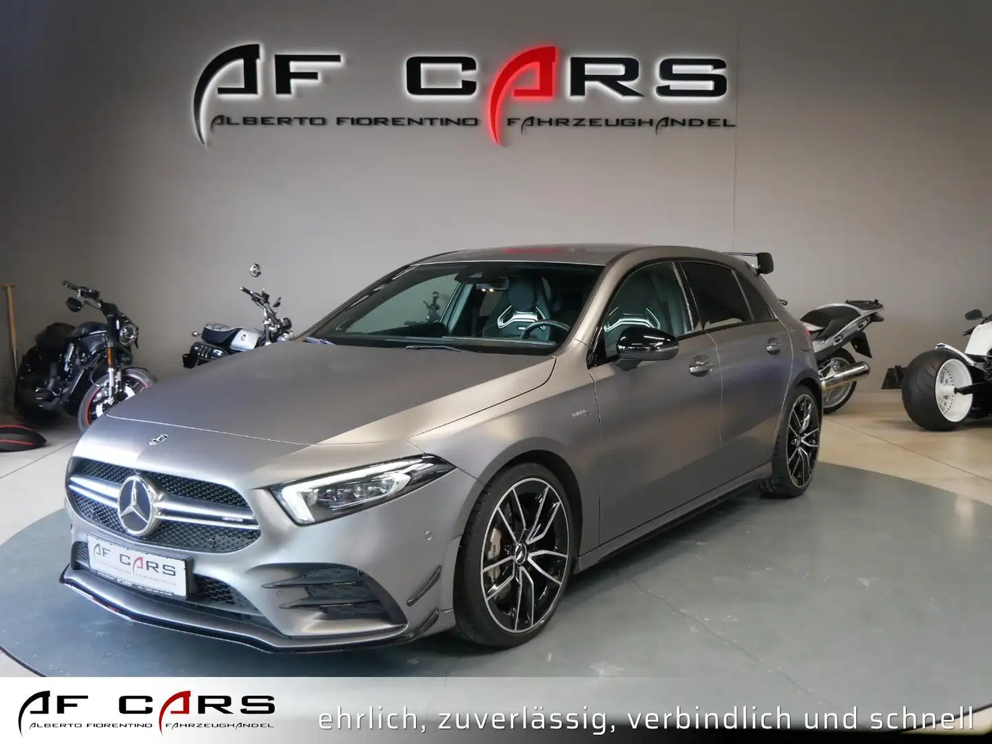 Mercedes-Benz A 35 AMG 4Matic Night Navi Kamera Leder LED Performance Jun Grijs - 1