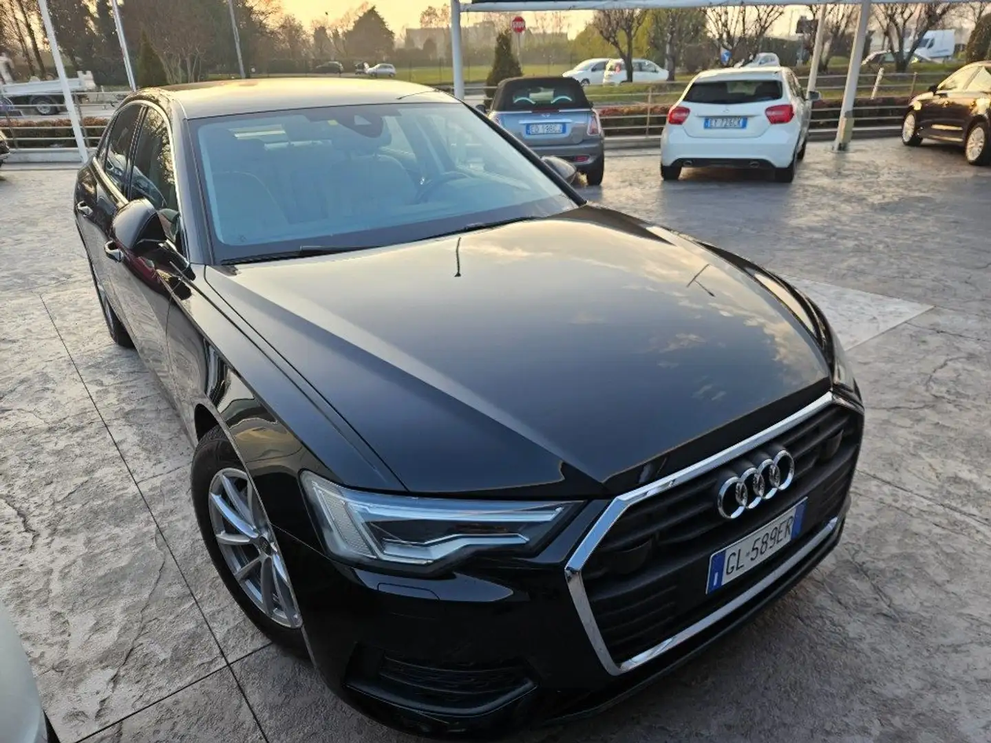 Audi A6 45 3.0 TDI quattro ultra S tronic Business Design Nero - 2
