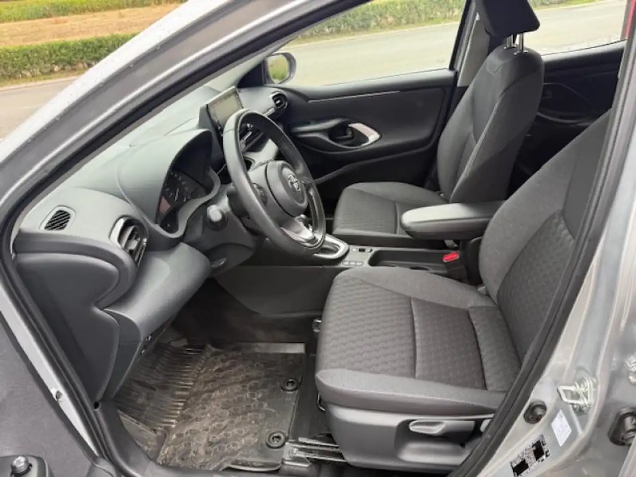 Toyota Yaris Dynamic & Trekhaak & Sensoren voor- en achteraan Y, миниатюра 16