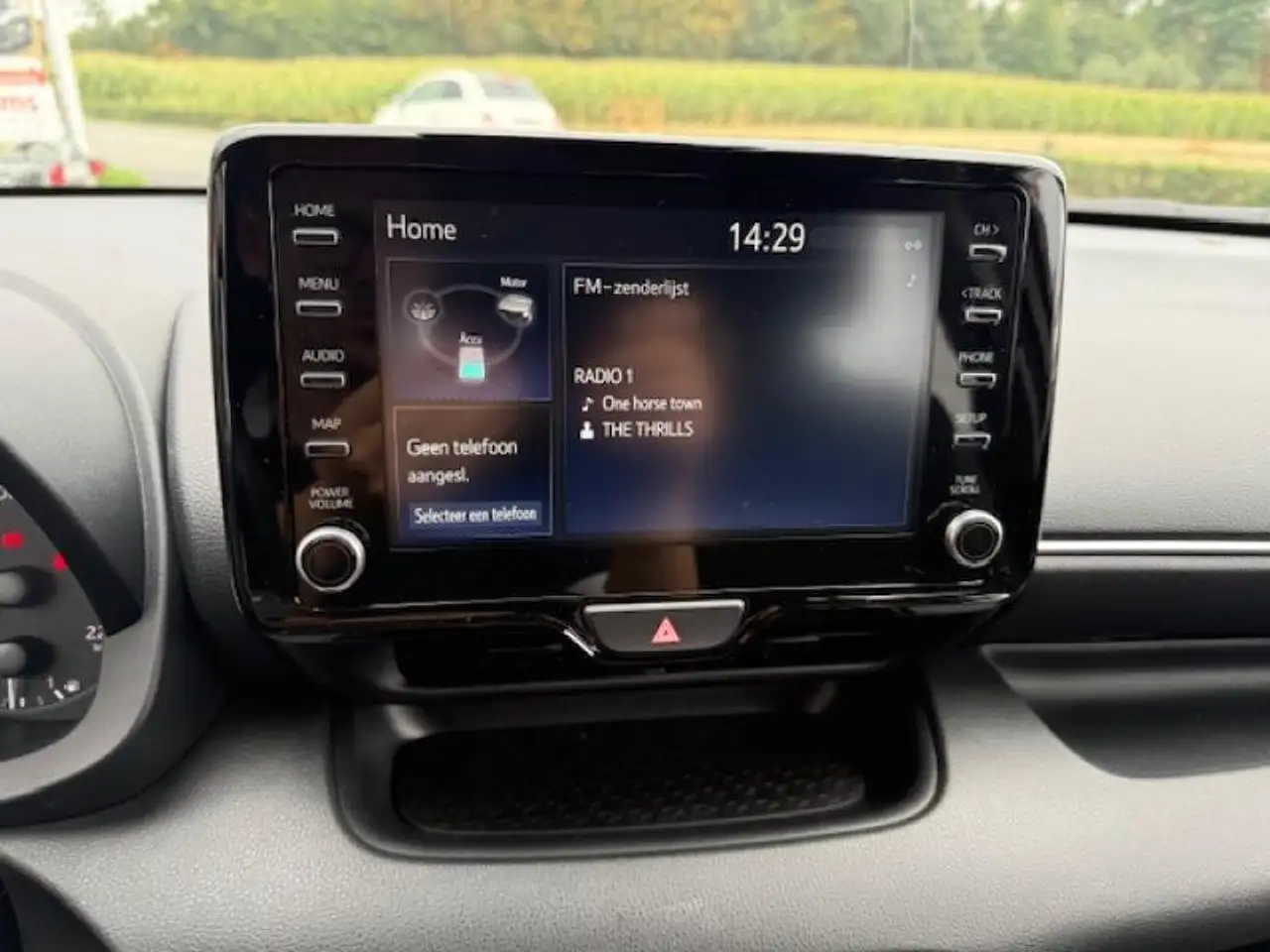 Toyota Yaris Dynamic & Trekhaak & Sensoren voor- en achteraan Y, миниатюра 12