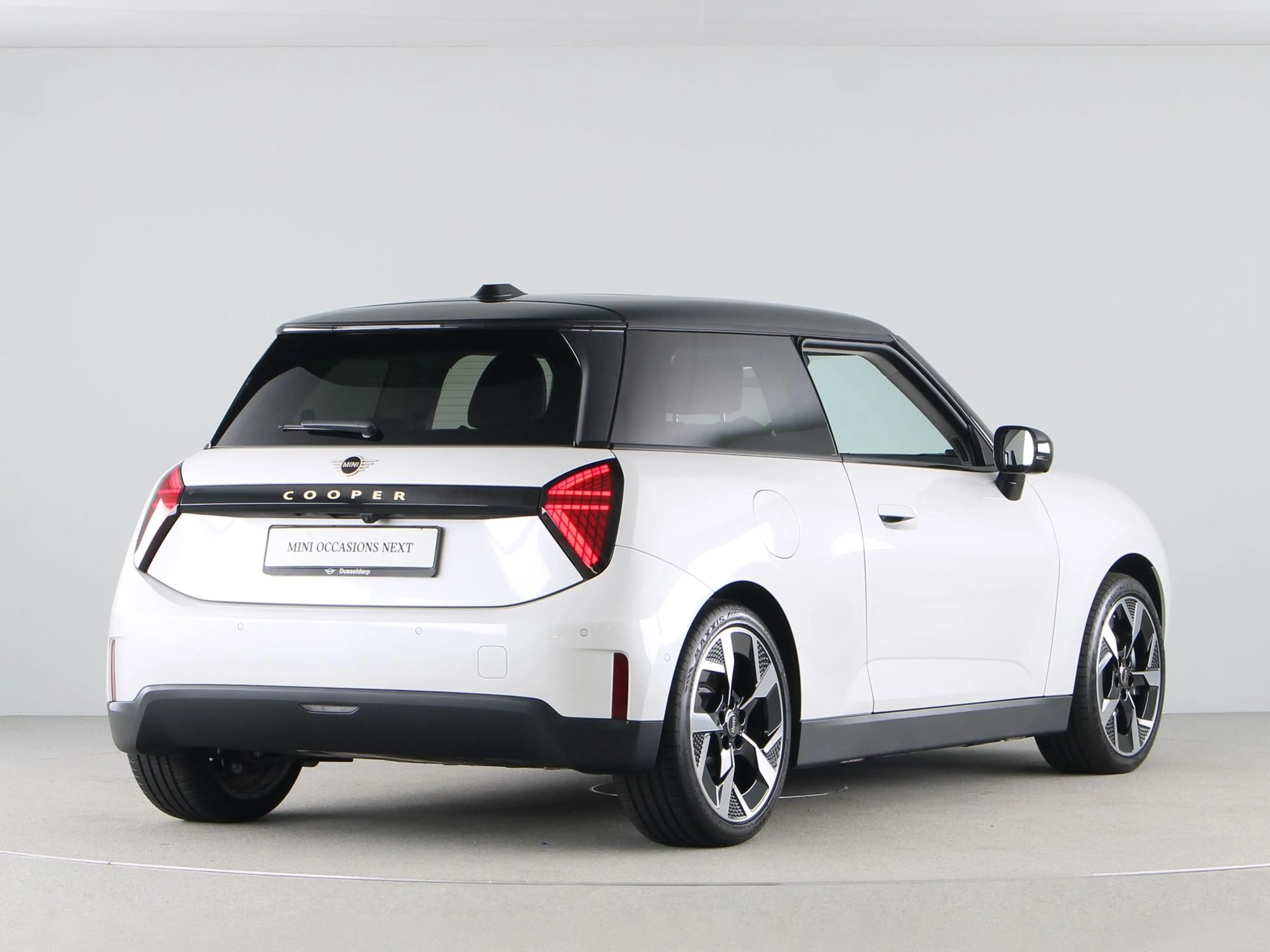 MINI Cooper E Classic Pakket L — photo 9