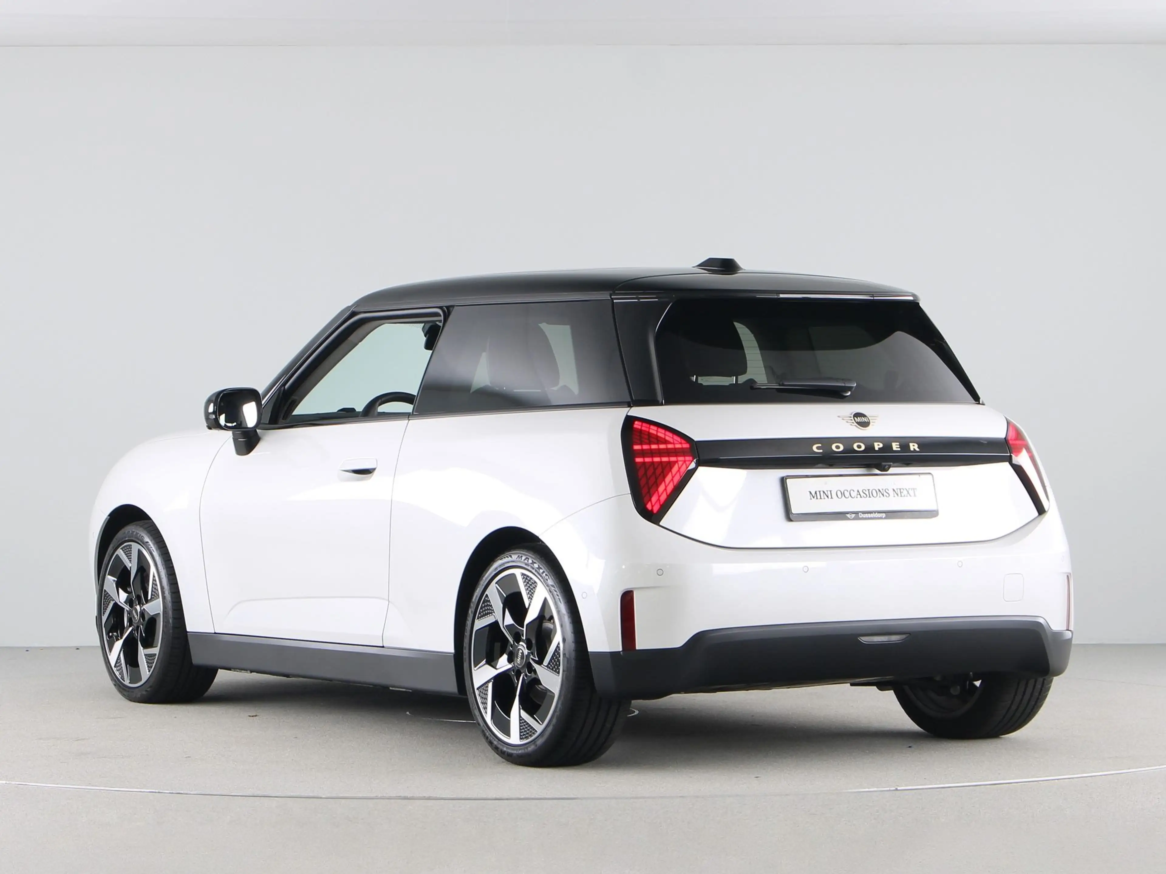 MINI Cooper E Classic Pakket L — photo 11