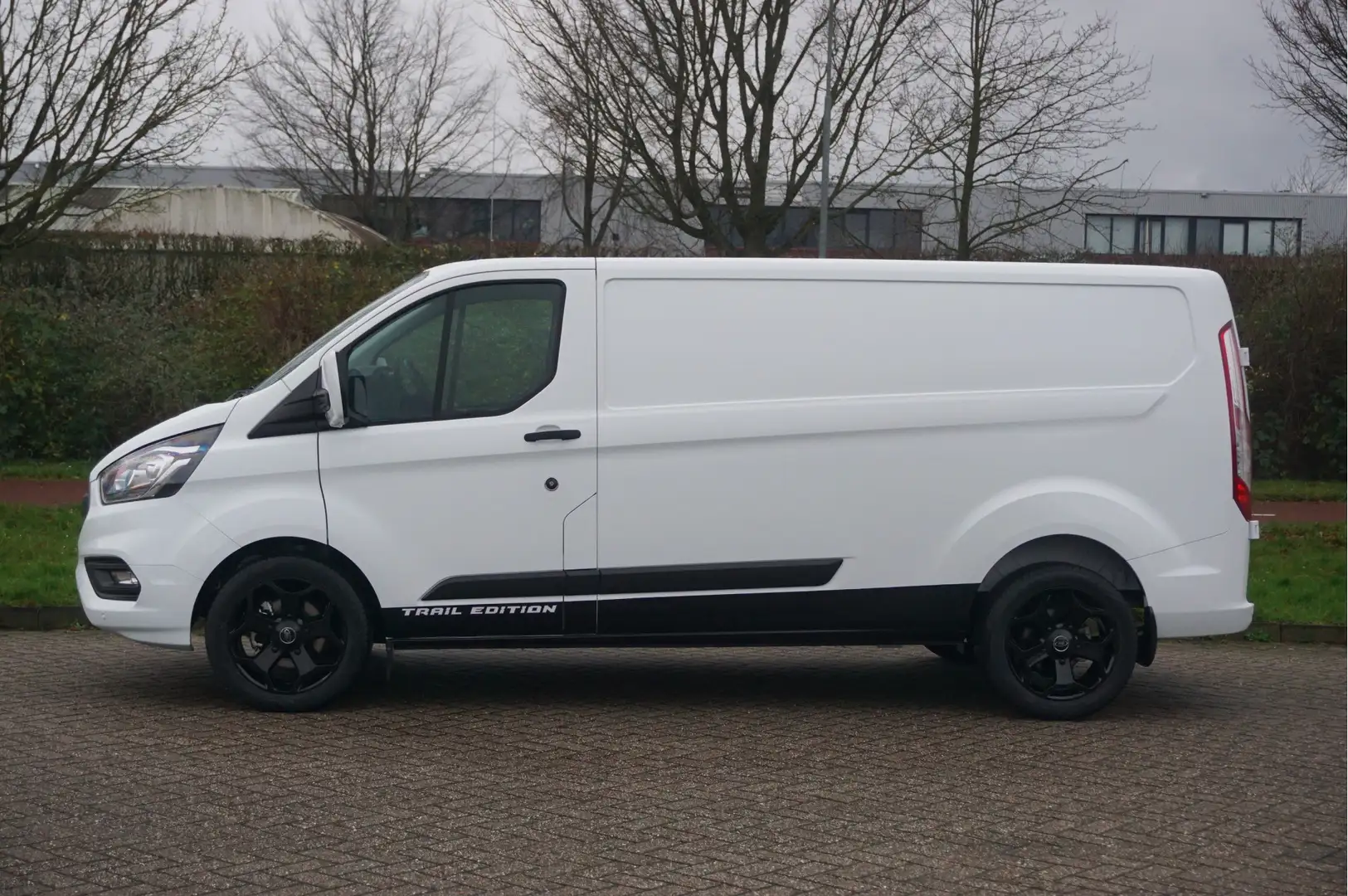Ford Transit Custom 340L 130PK Trail Edition AUT BPM VRIJ!! Airco, Cam Wit - 2