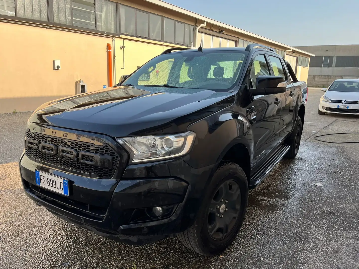 Ford Ranger Limited Black Edition Pack 200cv auto motore nuovo crna - 1