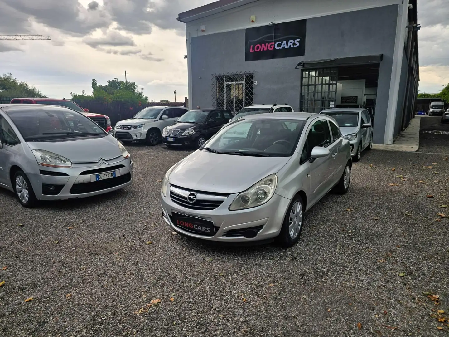 Opel Corsa 1.2 5 porte Enjoy Zilver - 1