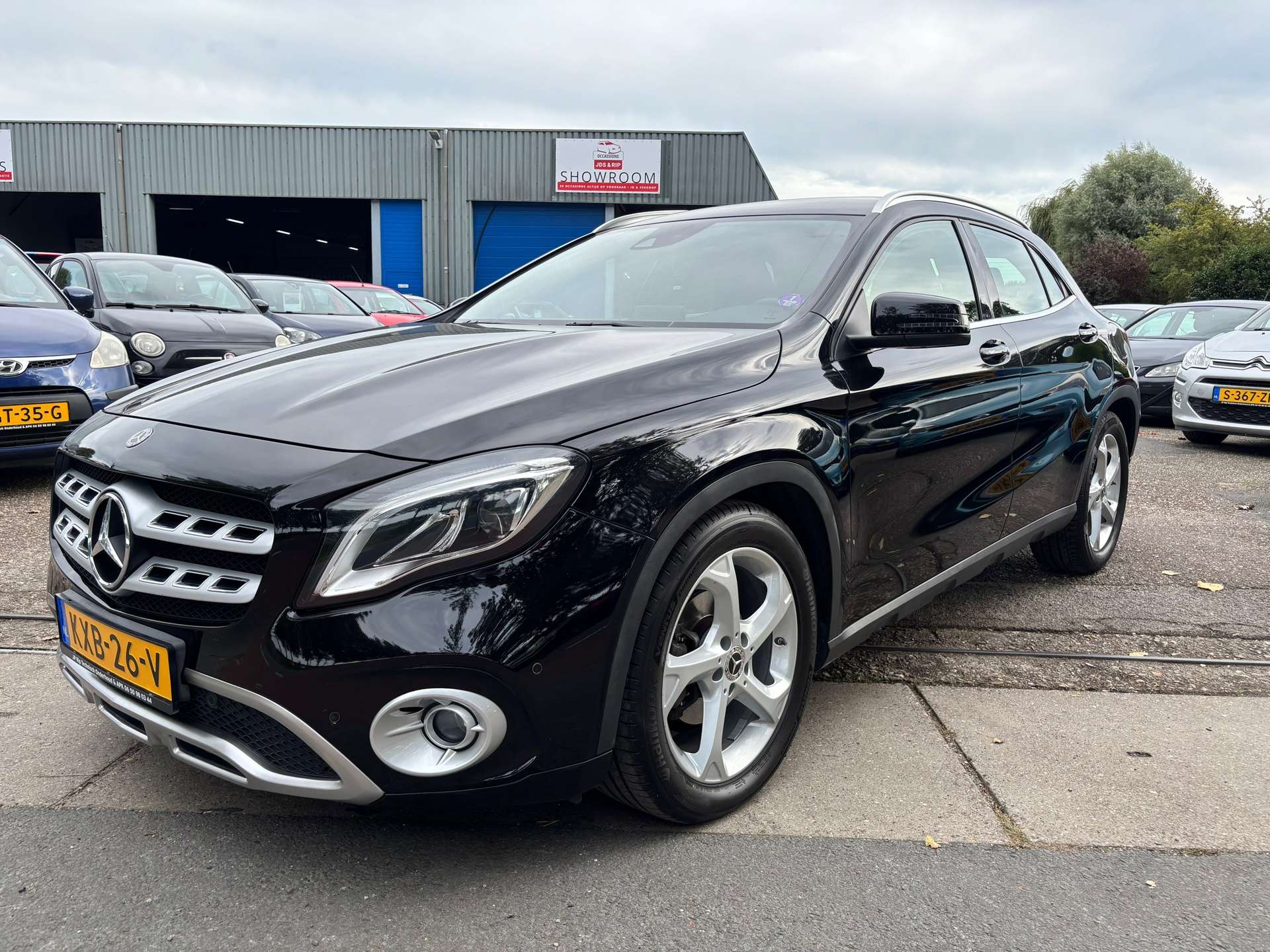 Mercedes-Benz GLA 180