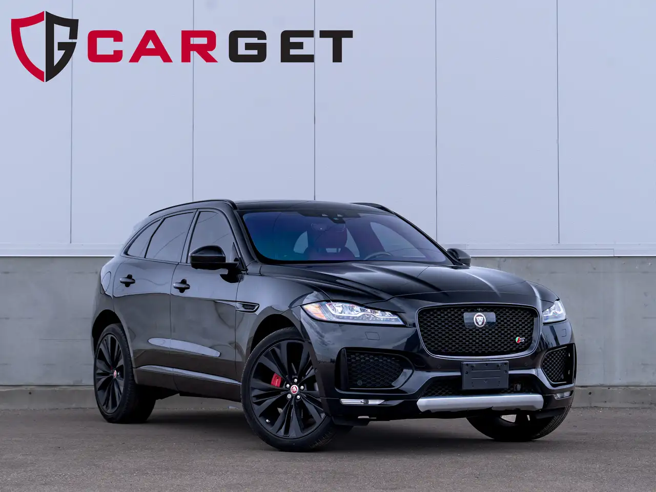 Jaguar F-Pace photo Jaguar F-Pace