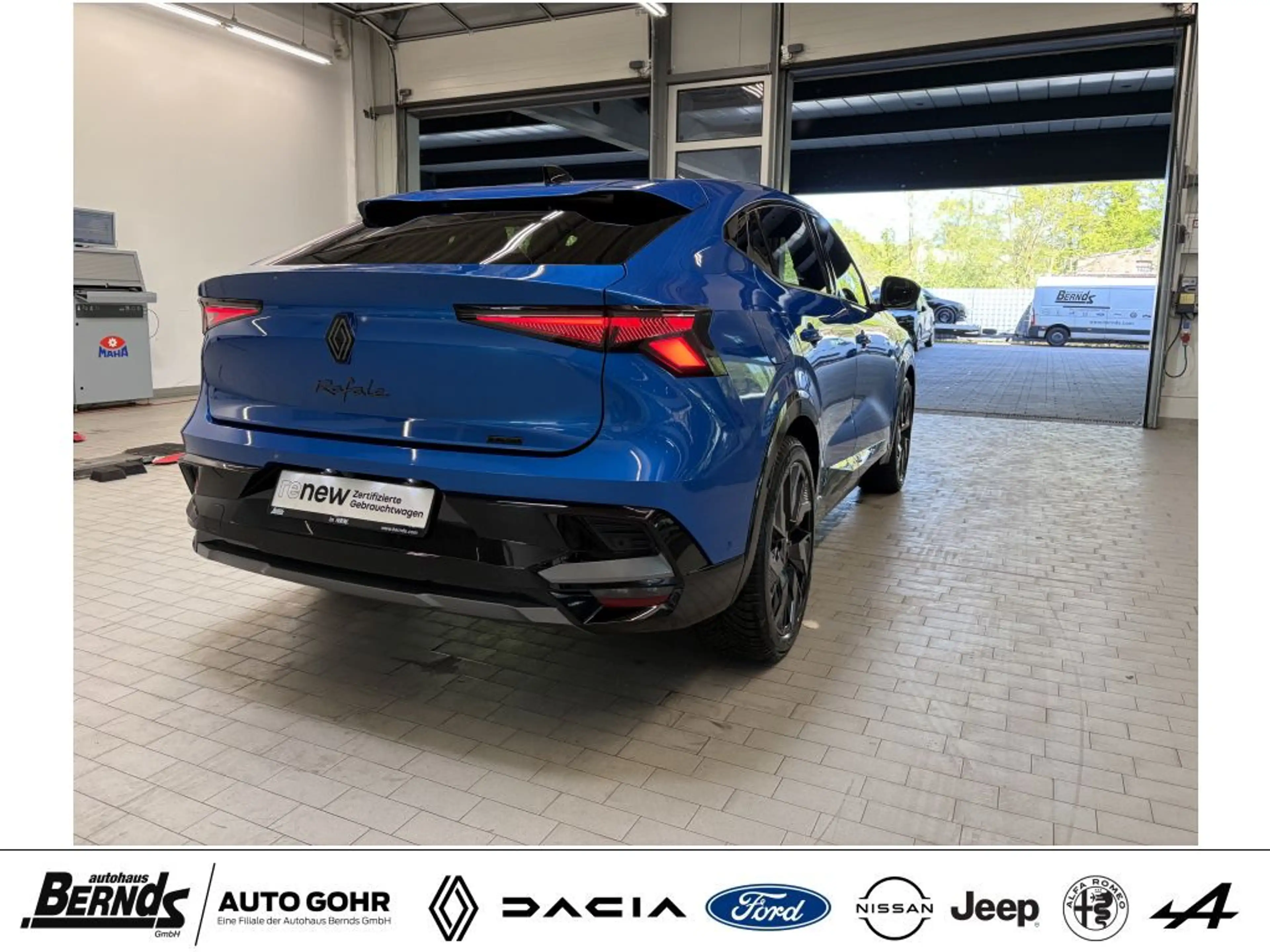 Renault Rafale E-Tech Plug-in Hybrid 300 4x4 Esprit Alpine AUTOM. — photo 11