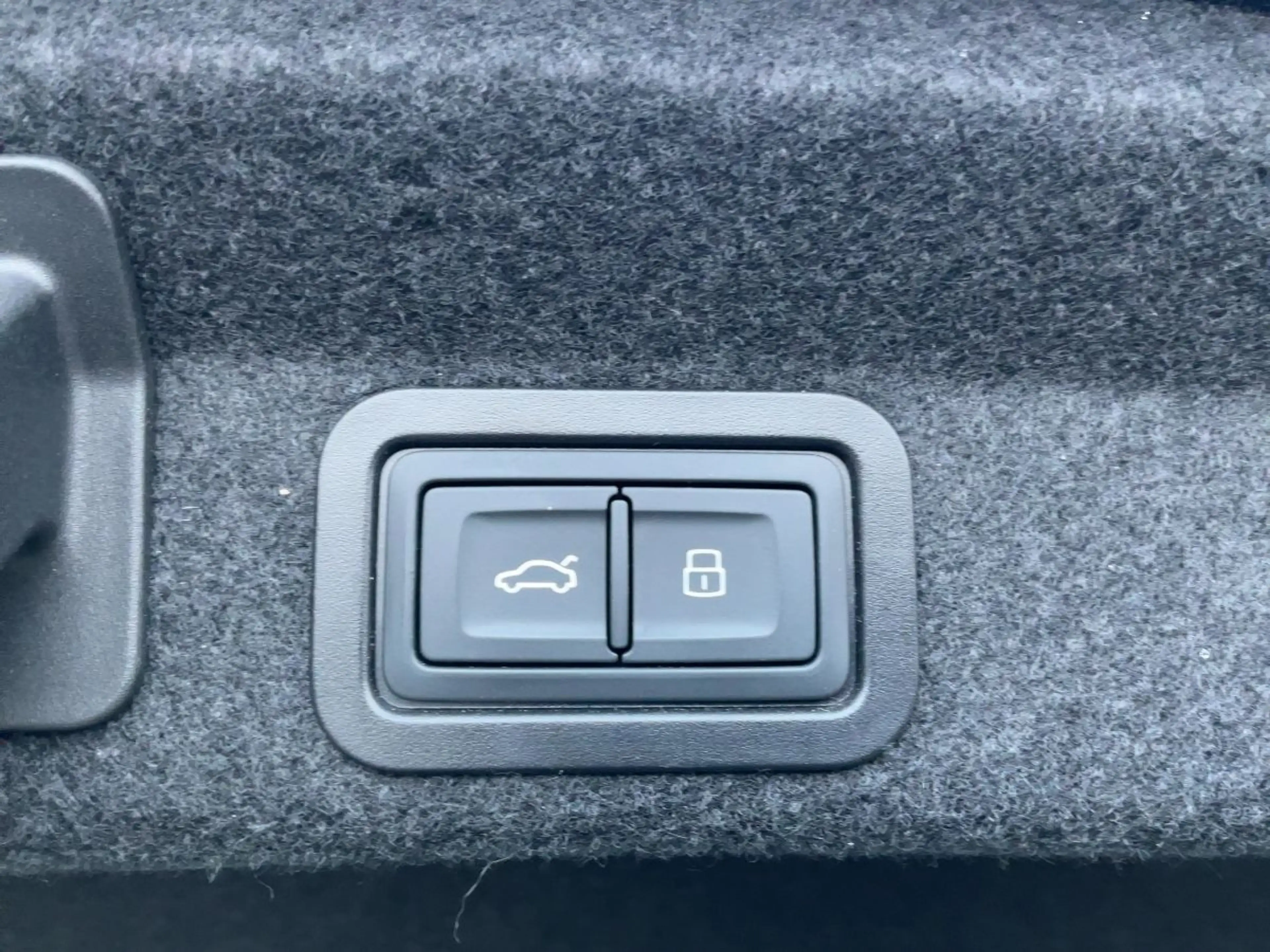 Audi A6 55 TFSI QU S-LINE LED+NAVI+HuD+360° — photo 15