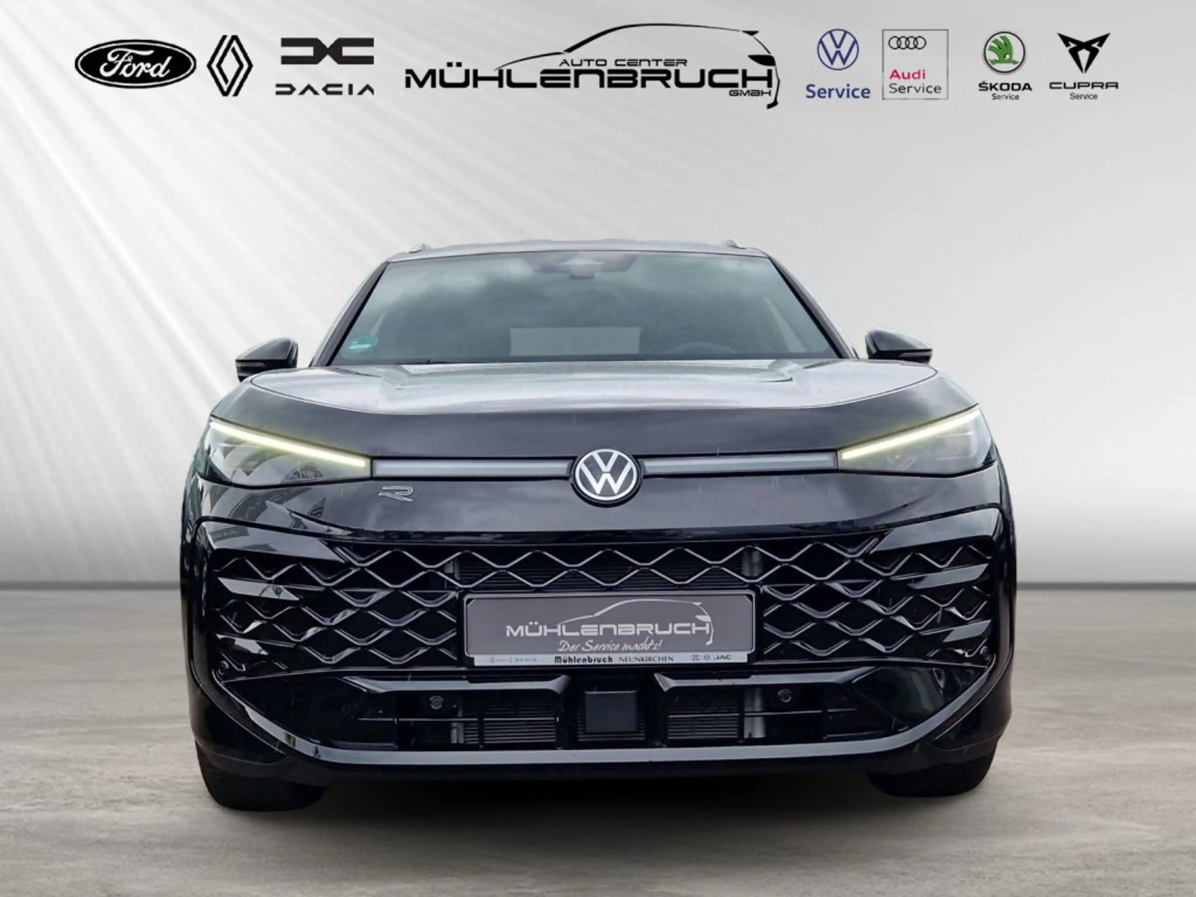 Volkswagen T-Roc 1.5 eTSI OPF DSG R-Line — photo 2