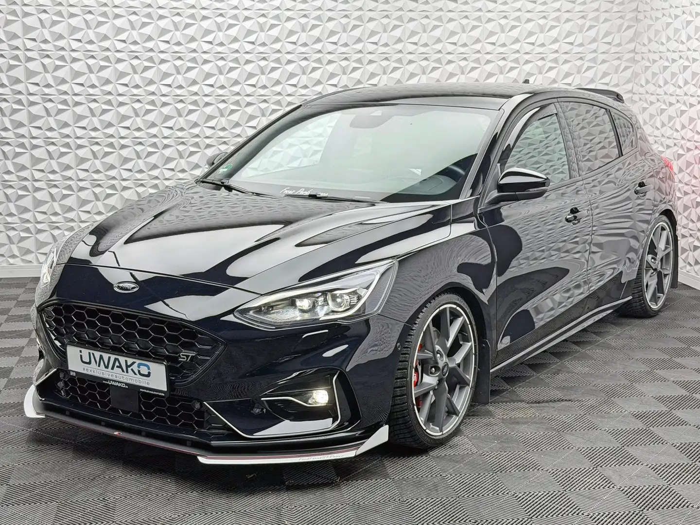 Ford Focus ST PERFORMANCE/MAXTON/BULLX-MOTORSPORT/B&O Schwarz - 2