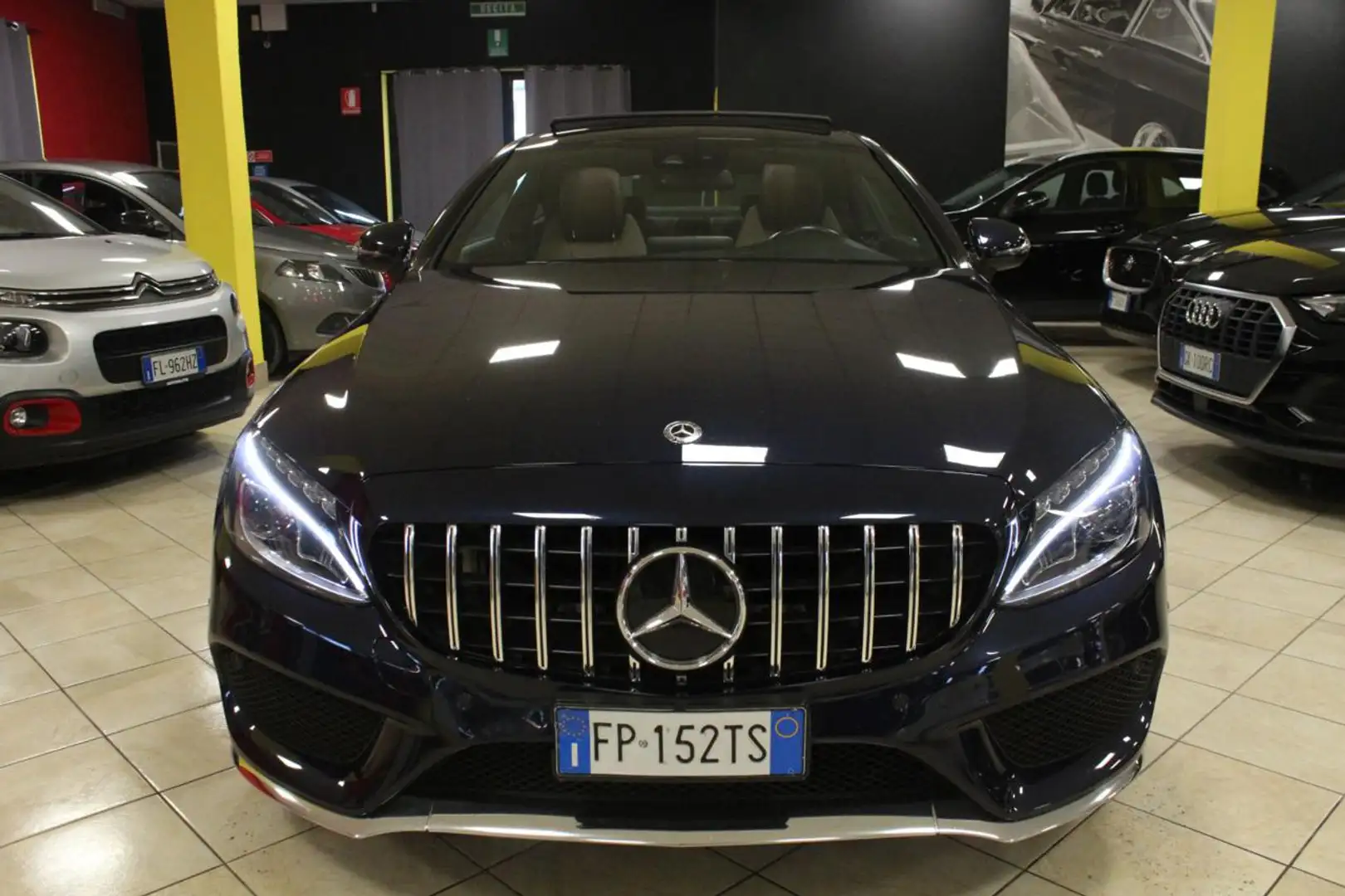 Mercedes-Benz C 220 d 4Matic Coupé Premium AMG+TETTO APRIBILE !! Bleu - 2