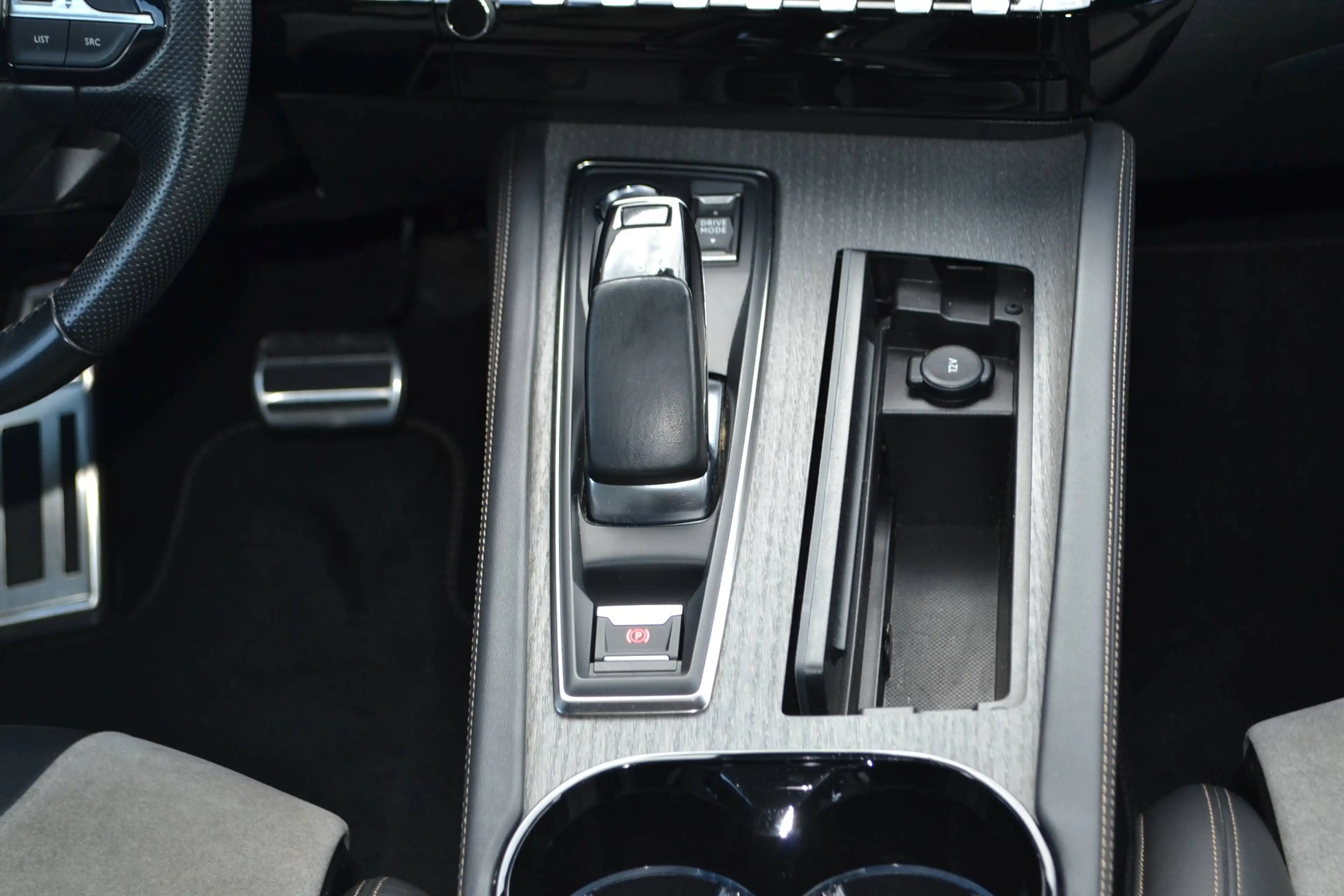 Peugeot 508 508 HYBRID 225 e-EAT8 GT SW*NAVI*LEDER*KAMERA* — photo 8