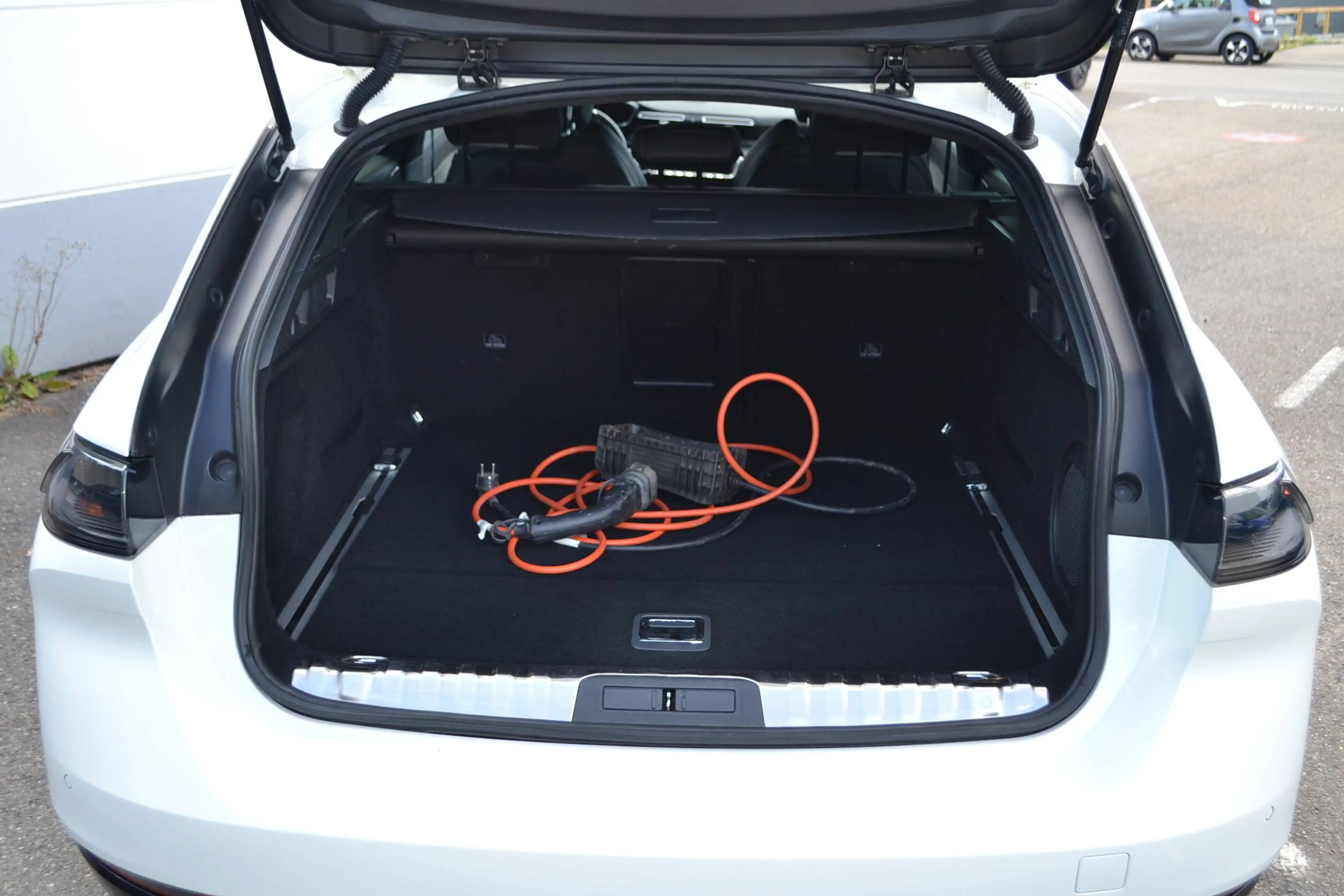Peugeot 508 508 HYBRID 225 e-EAT8 GT SW*NAVI*LEDER*KAMERA* — photo 13