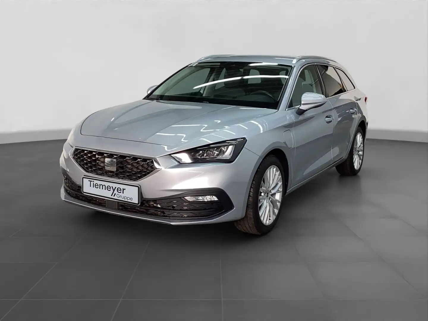 SEAT Leon Sportstourer 1.4 eHybrid LED NAVI SITZHZ LM Silber - 2