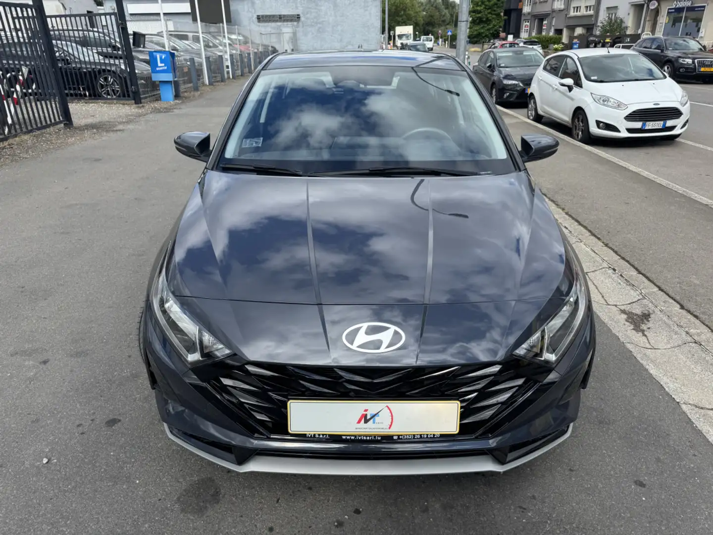 Hyundai i20 1.0 PRIME 100CV Gris - 2