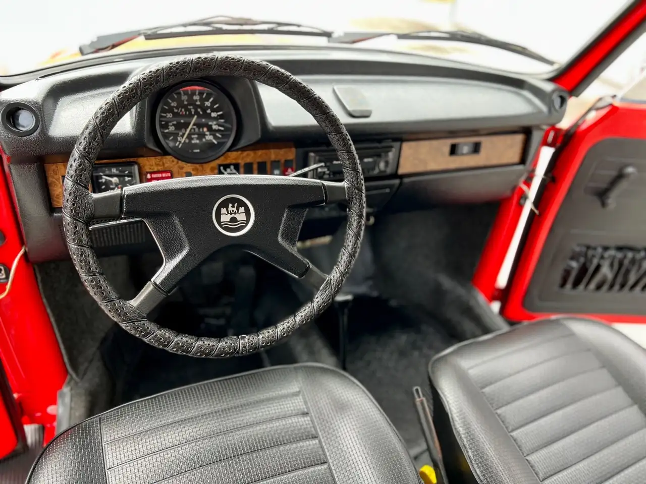 Volkswagen Käfer 1303 with only 8300miles all over Original, foto 6