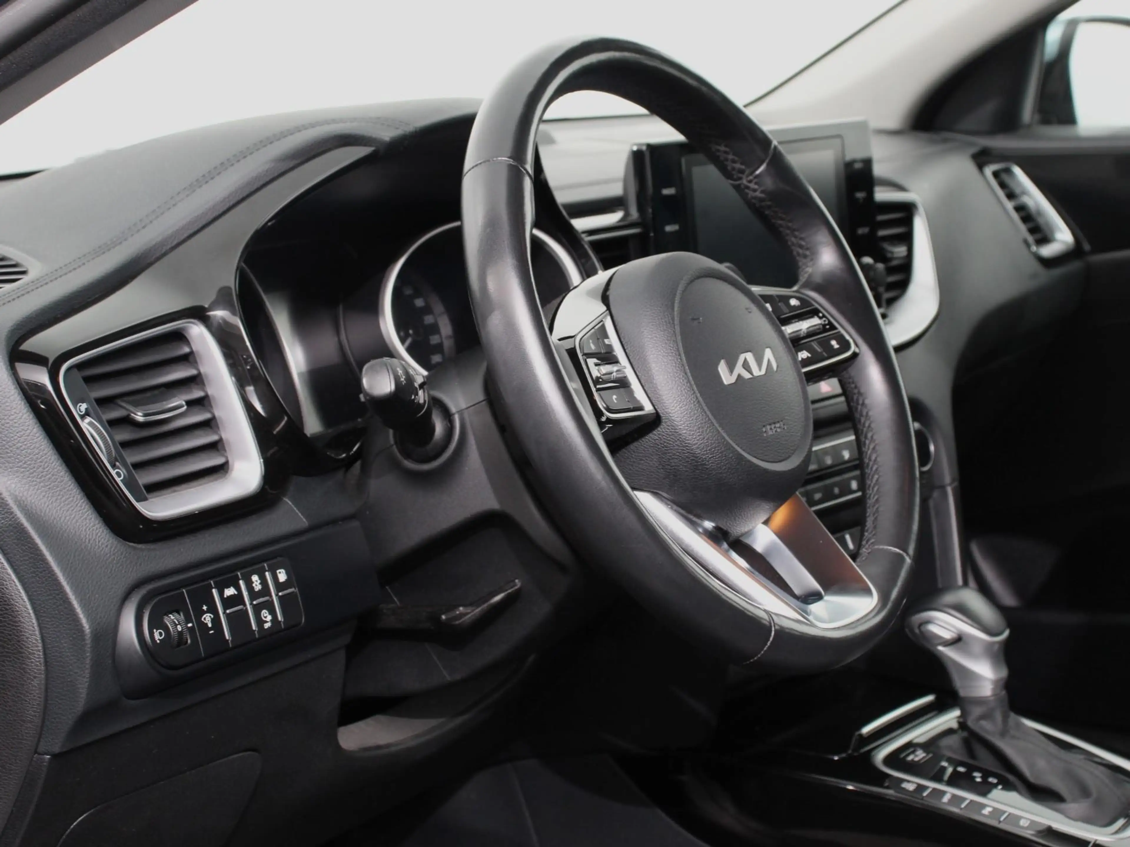 Kia Ceed SW / cee'd SW Sportswagon 1.6 GDI PHEV DynamicLine Climate contr — photo 2
