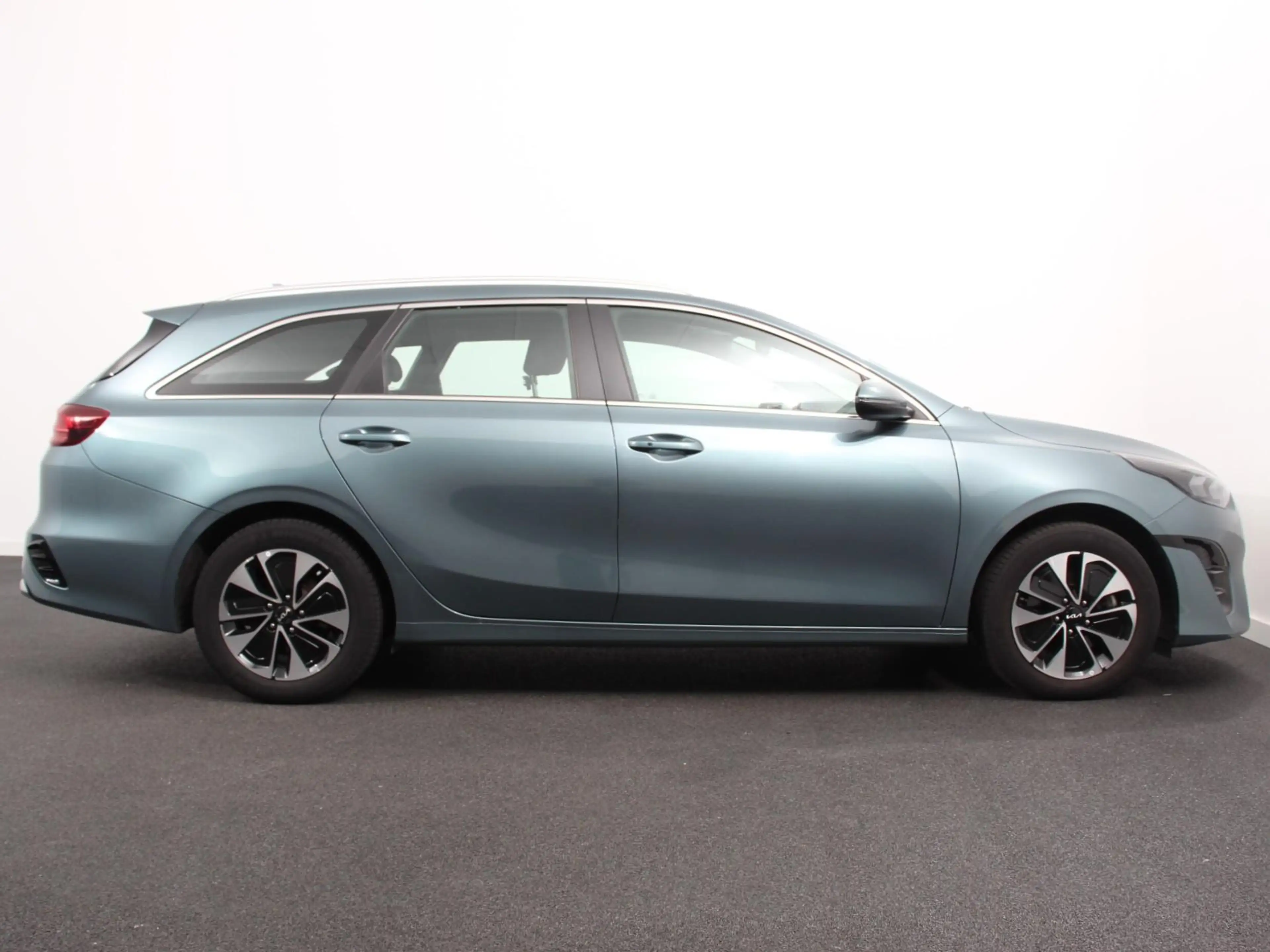 Kia Ceed SW / cee'd SW Sportswagon 1.6 GDI PHEV DynamicLine Climate contr — photo 8