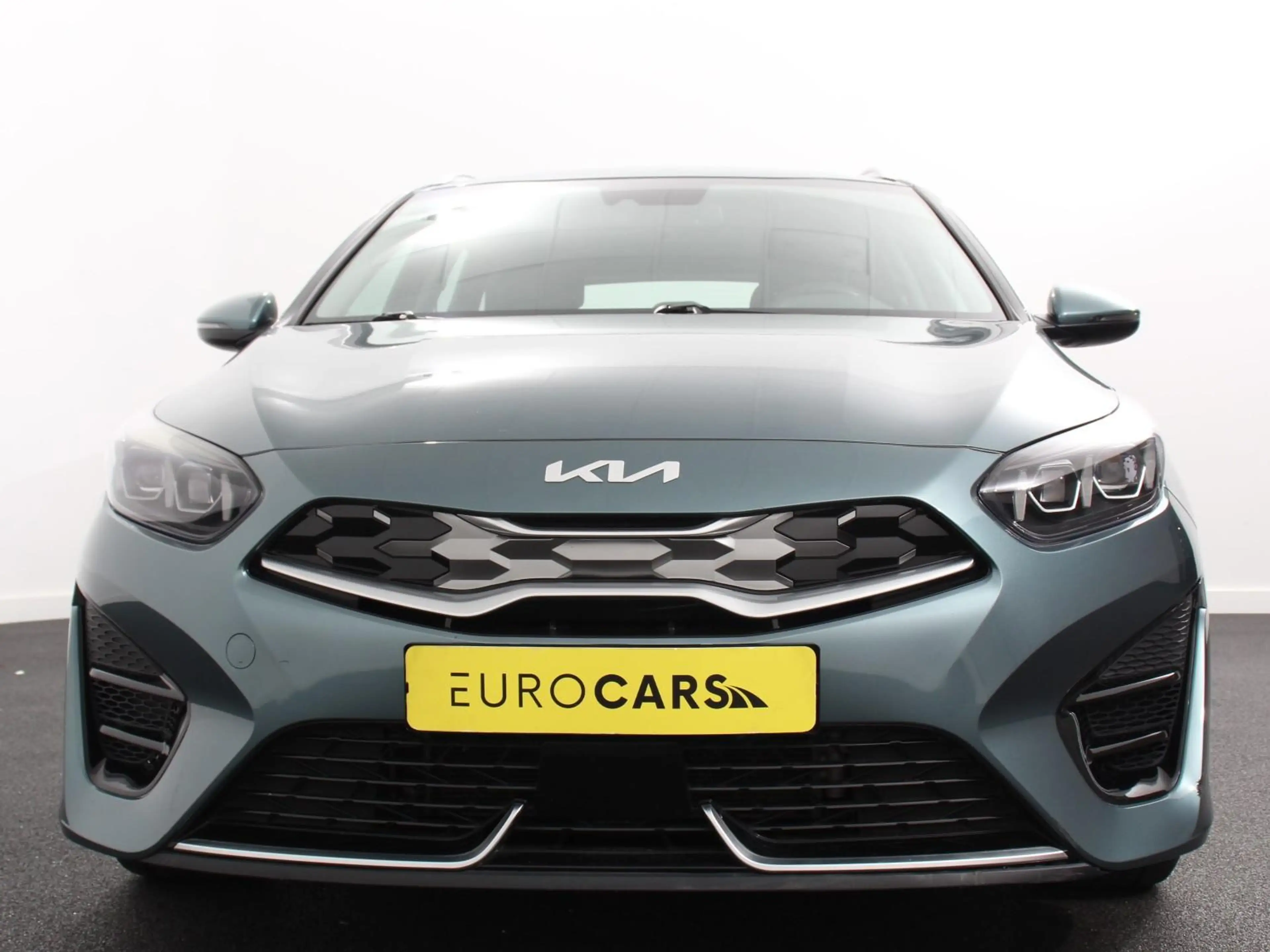 Kia Ceed SW / cee'd SW Sportswagon 1.6 GDI PHEV DynamicLine Climate contr — photo 4