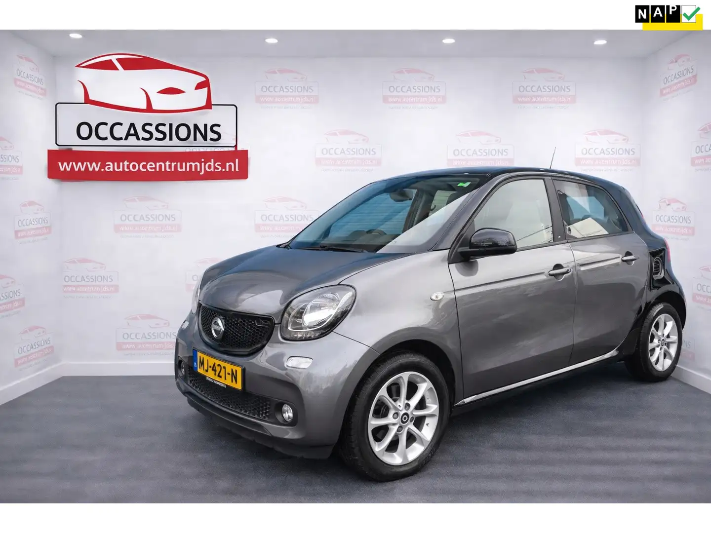 smart forFour 1.0 Passion Grau - 1