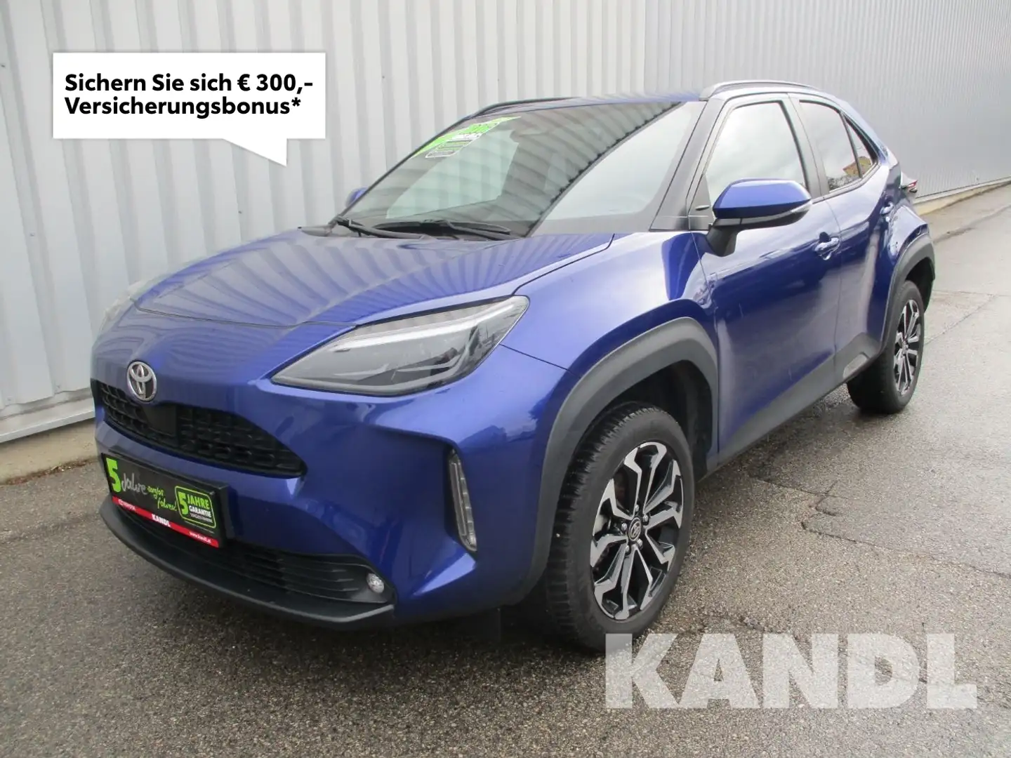 Toyota Yaris Cross 1.5 VVT-i Hybrid Active Drive Aut. Blau - 1