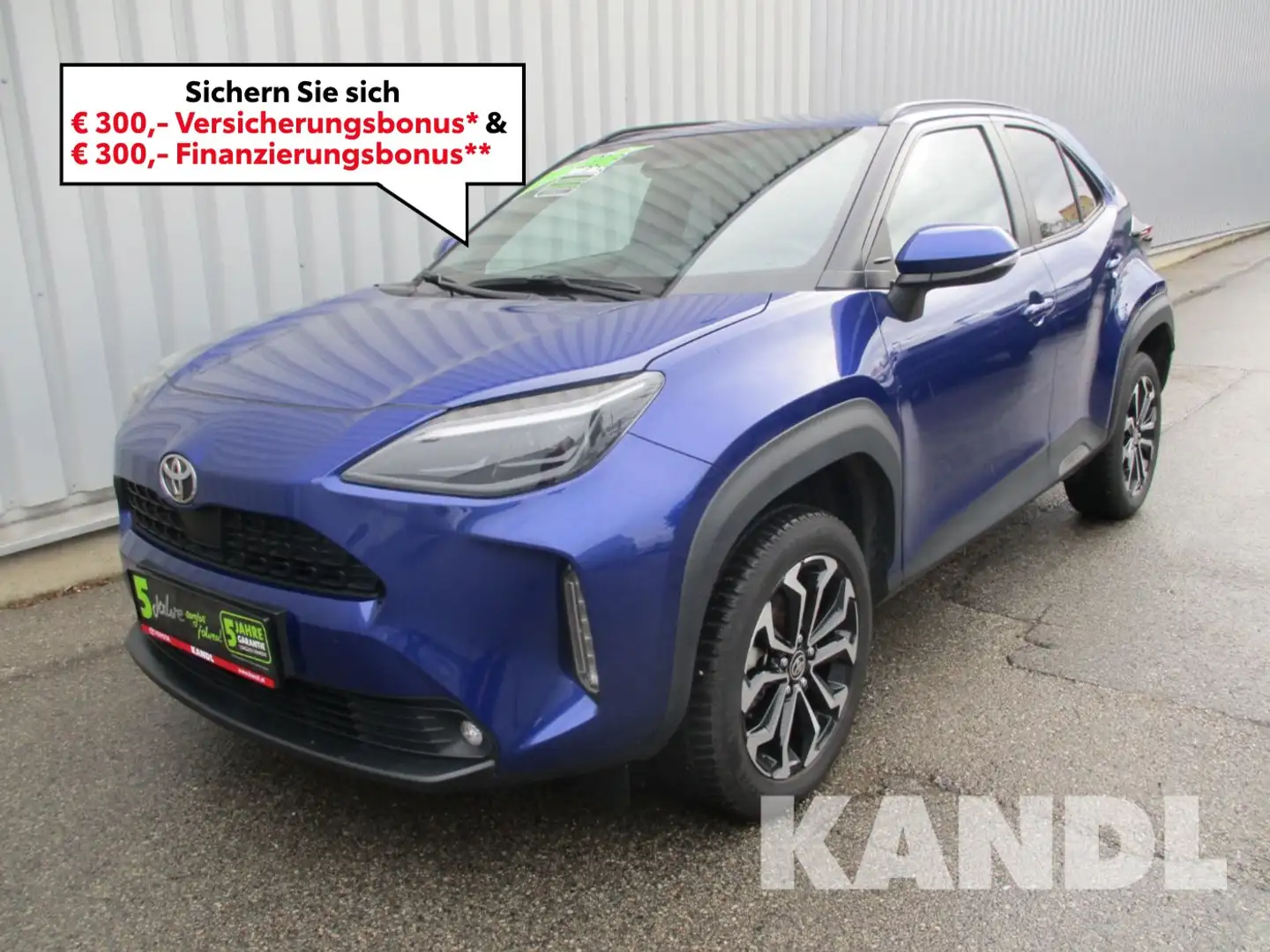 Toyota Yaris Cross 1.5 VVT-i Hybrid Active Drive Aut. Blau - 1