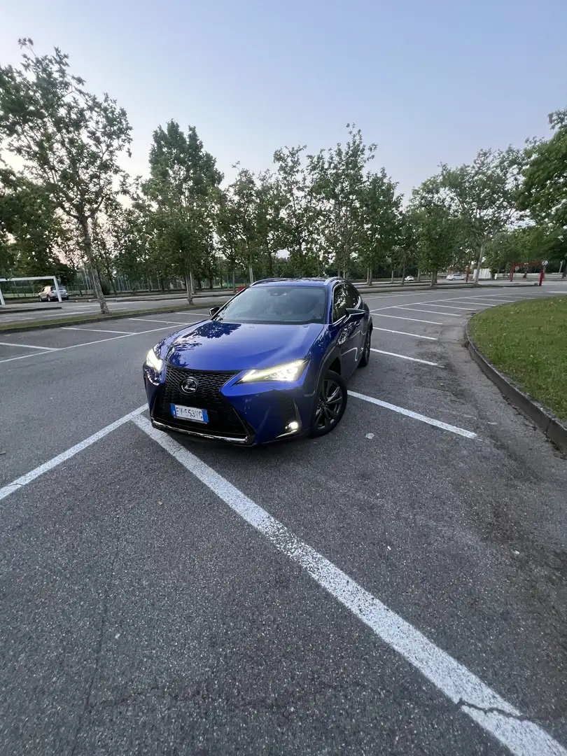 Lexus UX 250h F SPORT - 2