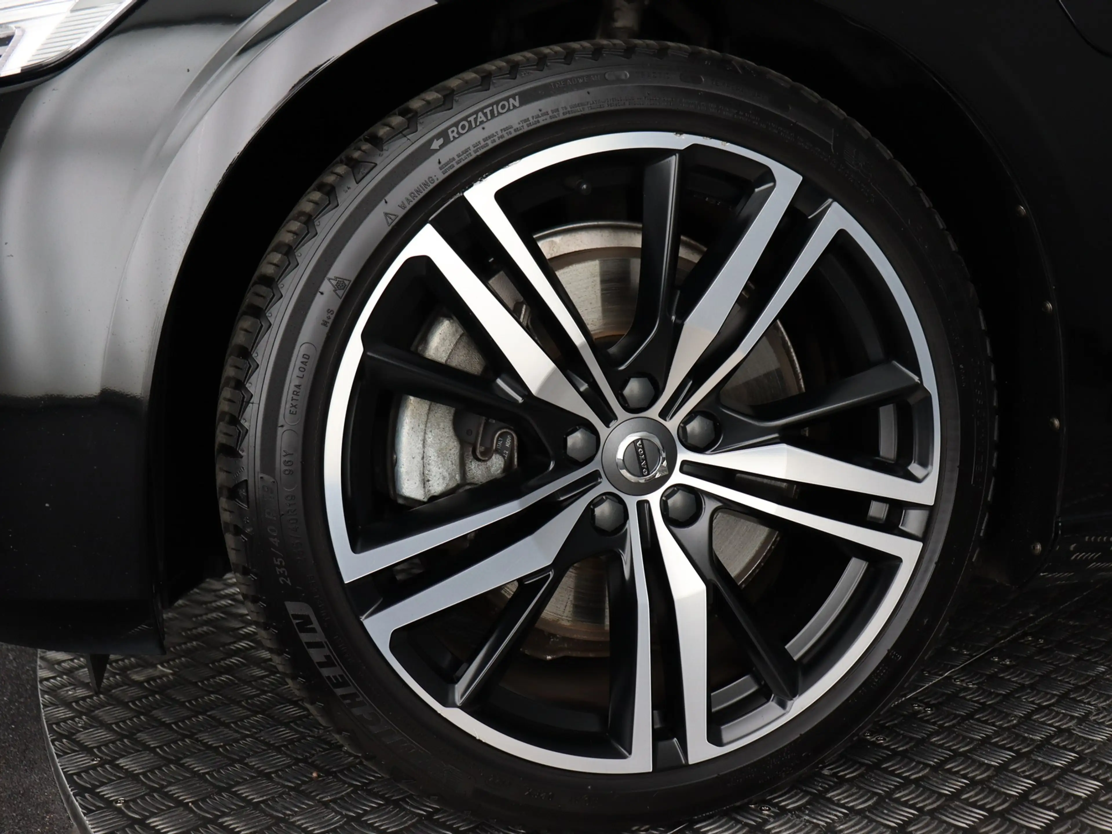 Volvo S60 2.0 Recharge T8 AWD R-Design SOH 98% (Trekhaak / P — photo 7