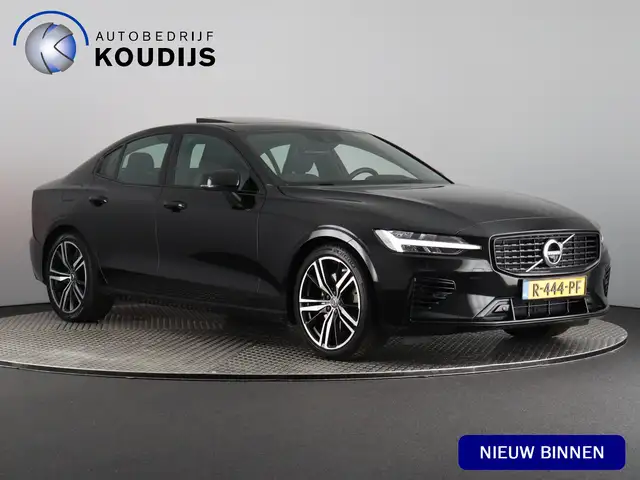 Volvo S60 2.0 Recharge T8 AWD R-Design SOH 98% (Trekhaak / P
