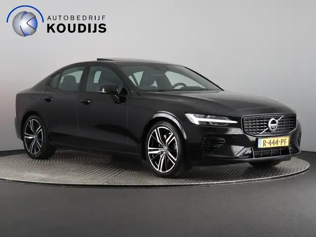 Volvo S60 2.0 Recharge T8 AWD R-Design SOH 98% (Trekhaak / P