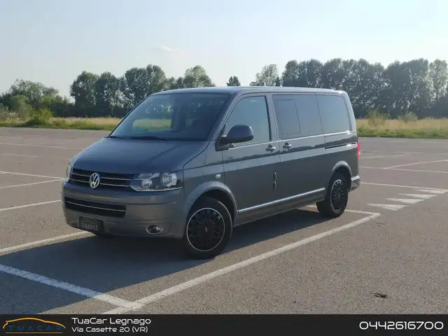 Volkswagen T5 Multivan Highline 2.0 BiTDI
